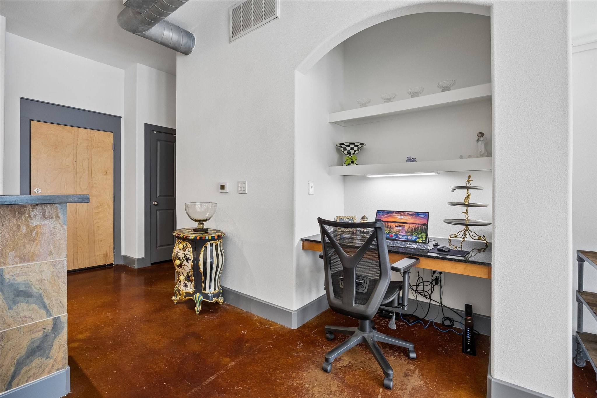 1901 Post Oak Boulevard 1404 Property Photo 5