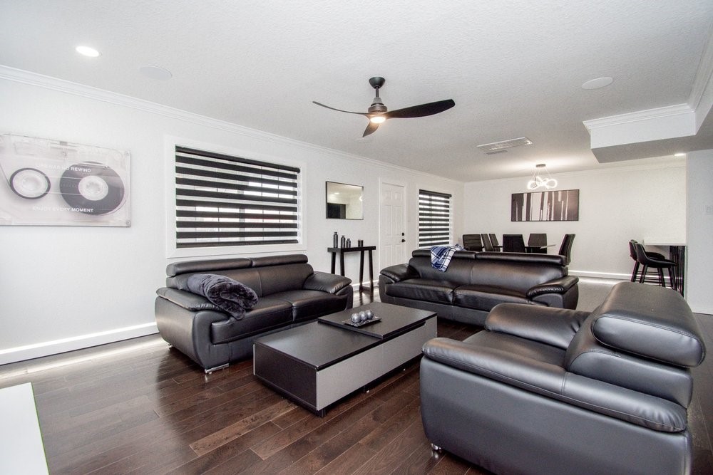 10551 Kirkgreen Drive Property Photo 3
