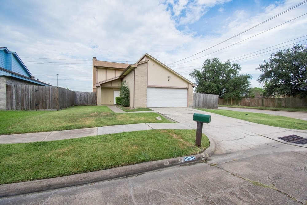 10551 Kirkgreen Drive Property Photo 9