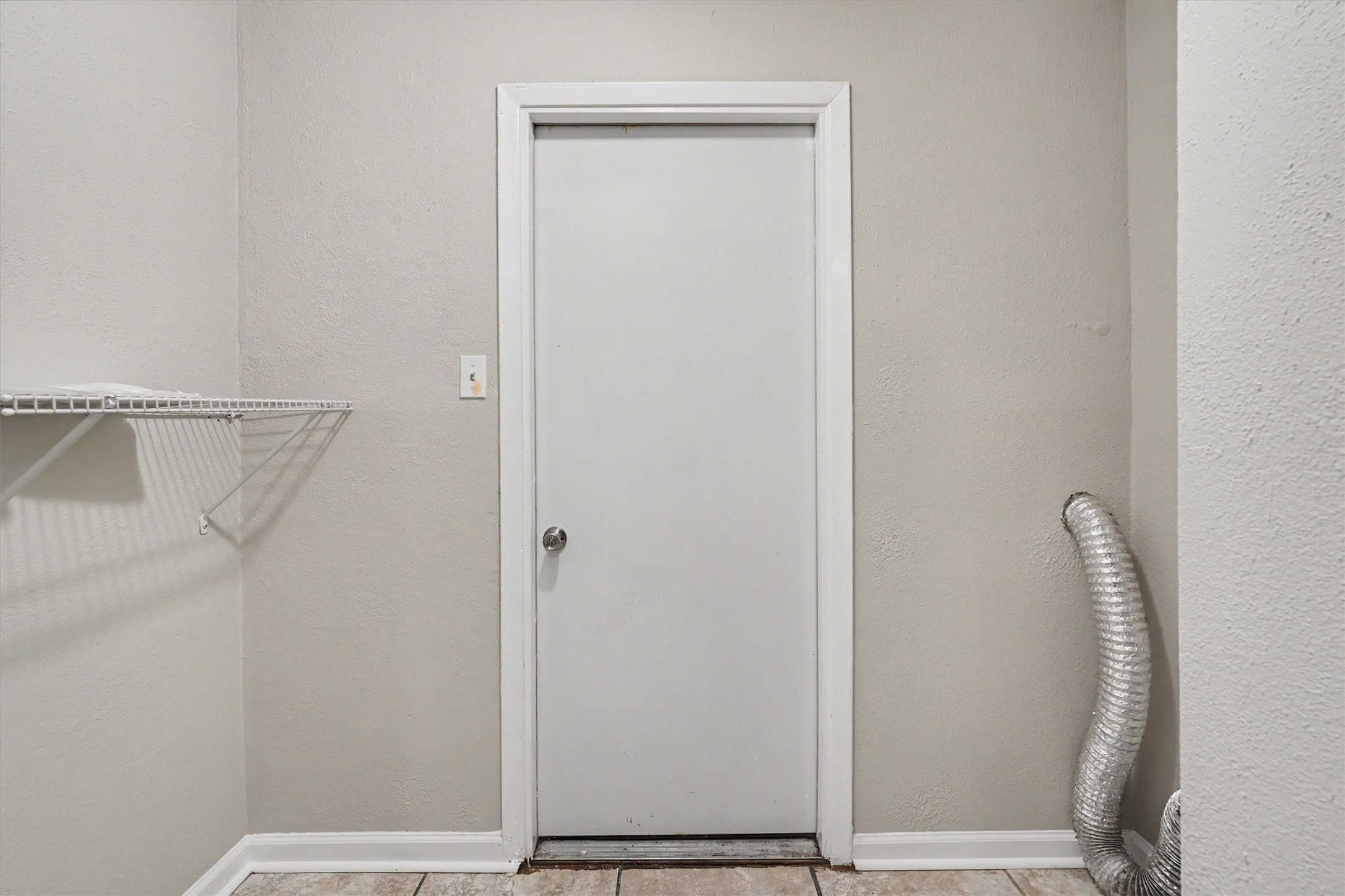 9405 Vicksburg Avenue Property Photo 22