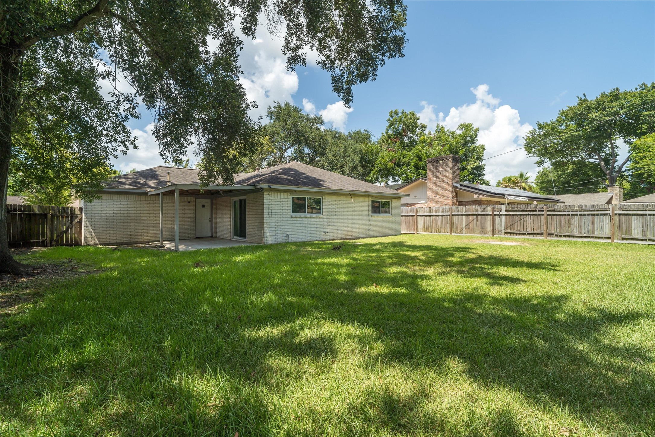 9405 Vicksburg Avenue Property Photo 25
