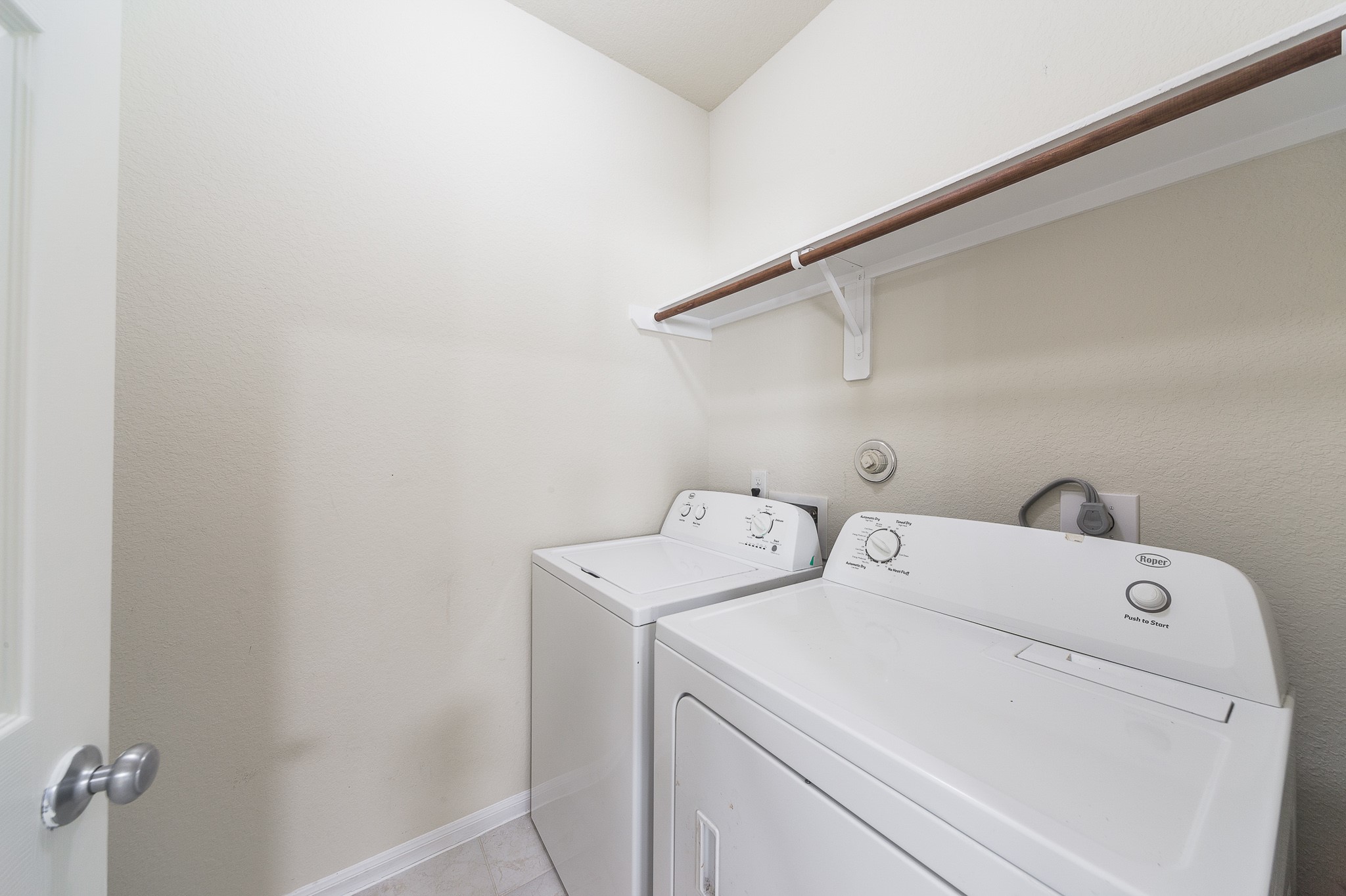 7239 Autumn Sun Drive Property Photo 13