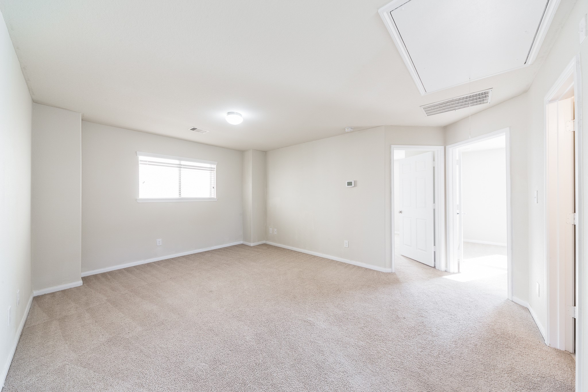 7239 Autumn Sun Drive Property Photo 15