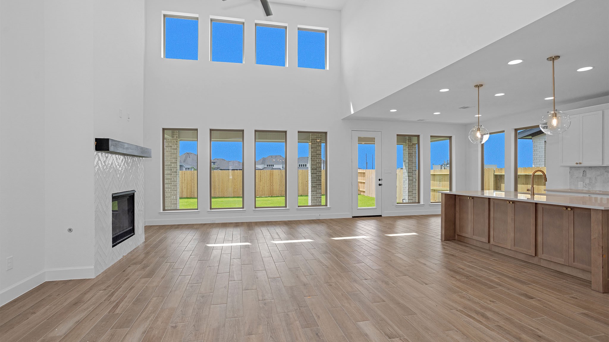 5627 Violet Ridge Drive Property Photo 8