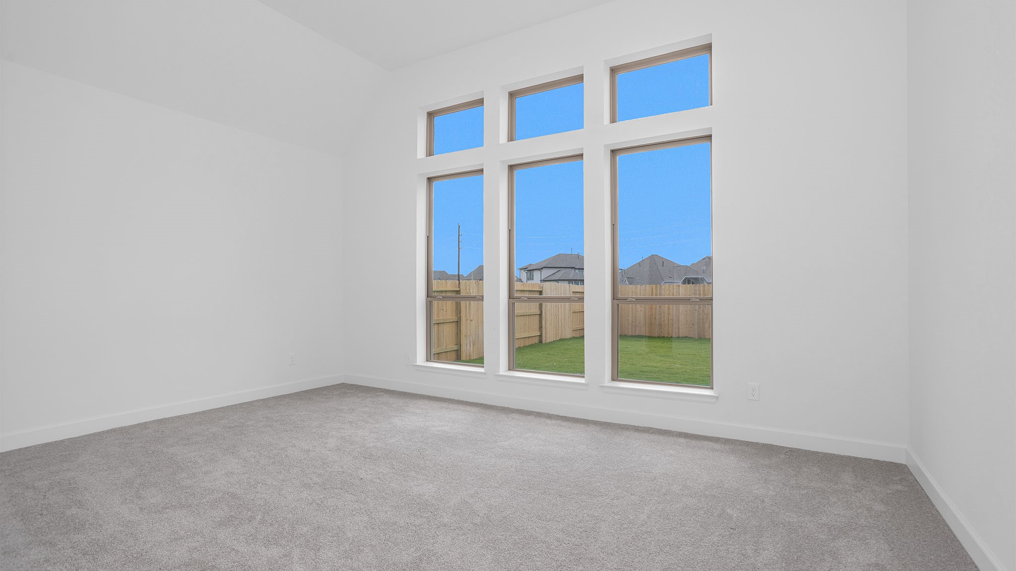 5627 Violet Ridge Drive Property Photo 12