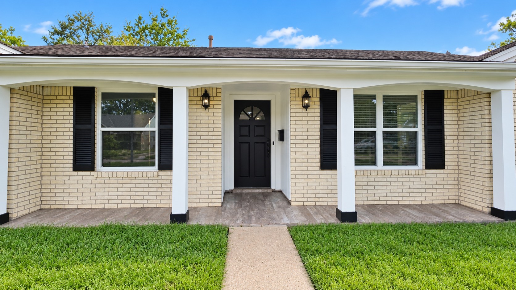 5527 Wigton Drive Property Photo 1