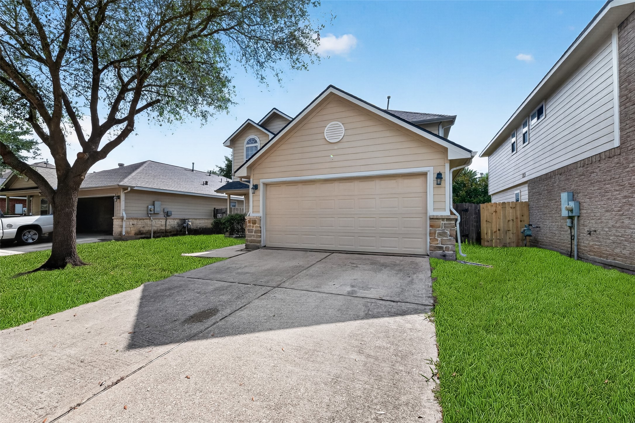 11030 Knobbley Oak Ct Property Photo 5