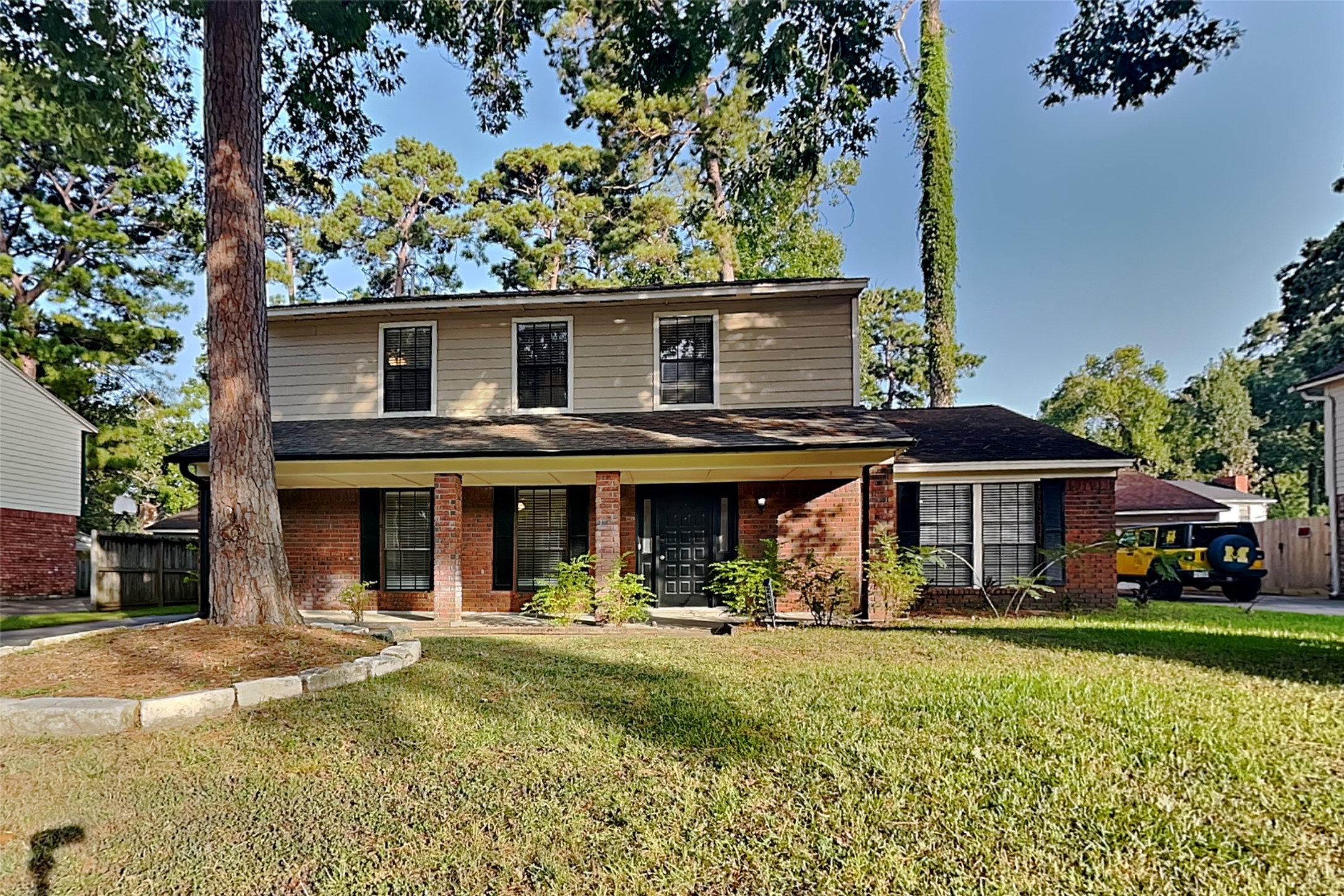 2615 Silver Falls Drive Property Photo 1