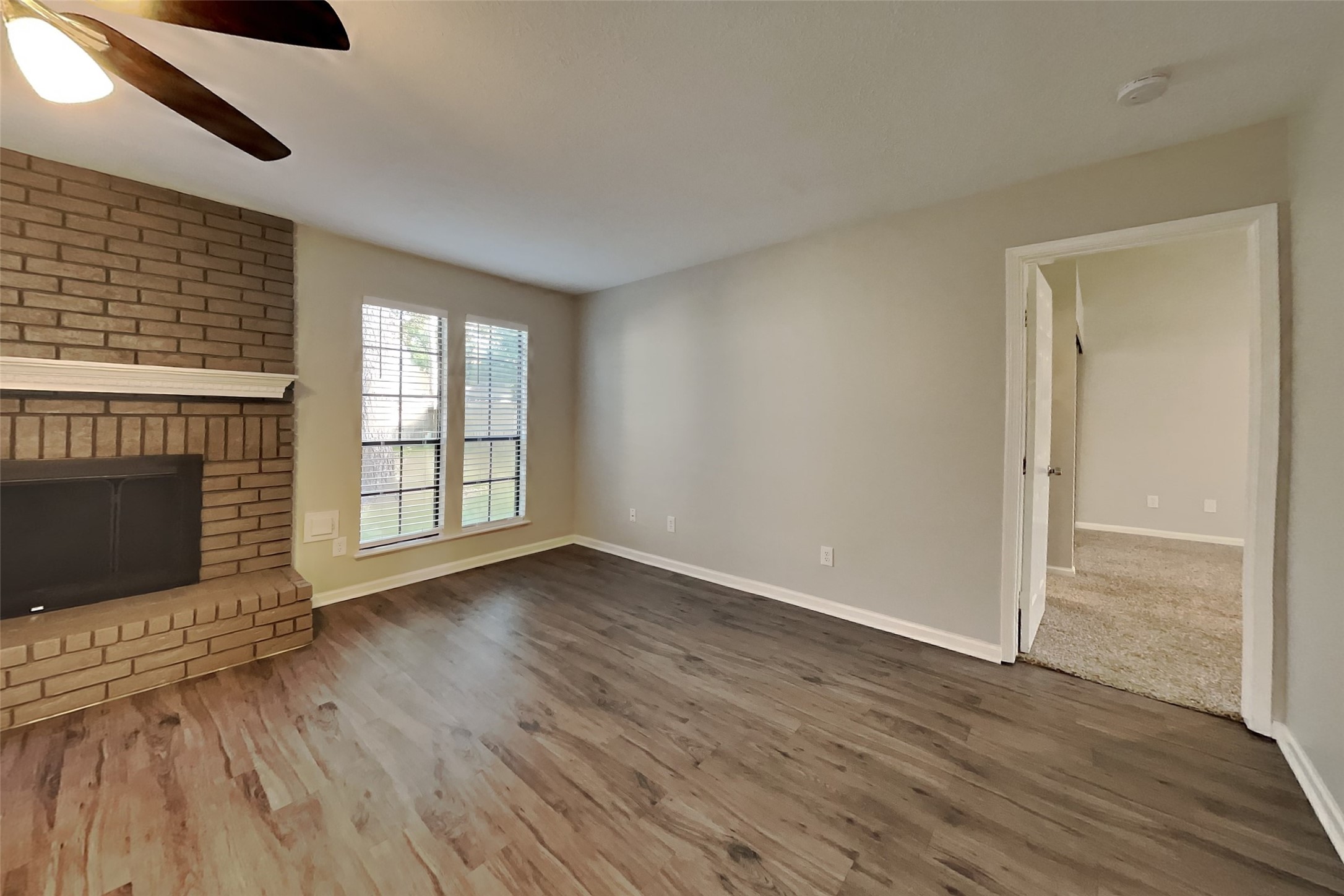 2615 Silver Falls Drive Property Photo 4