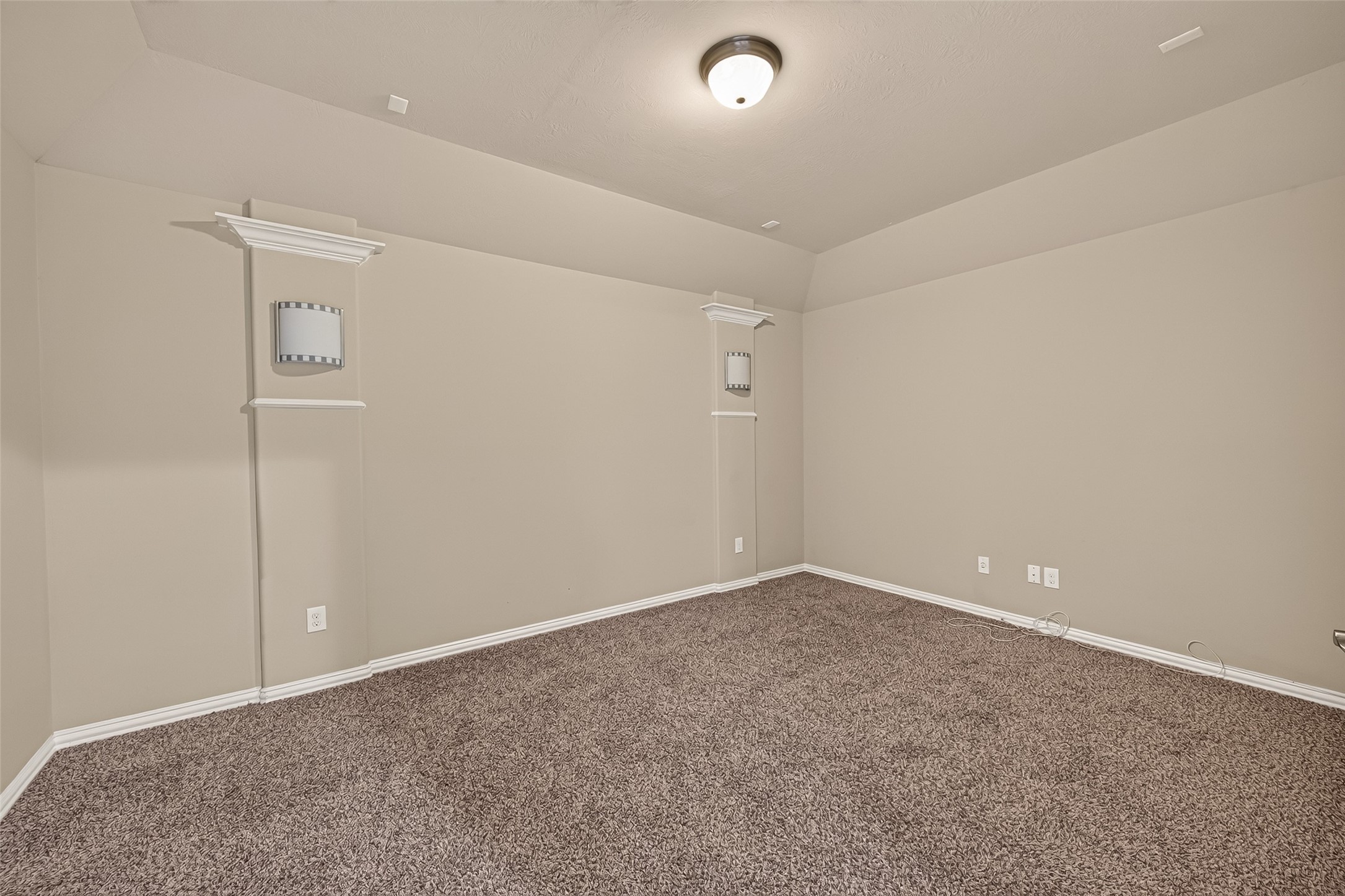 623 Orlandis Lane Property Photo 26