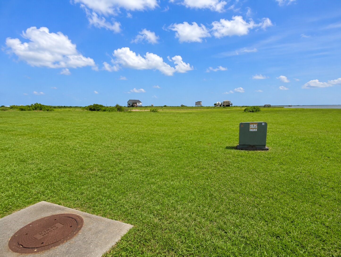 3433 Chateau Way Property Photo 4