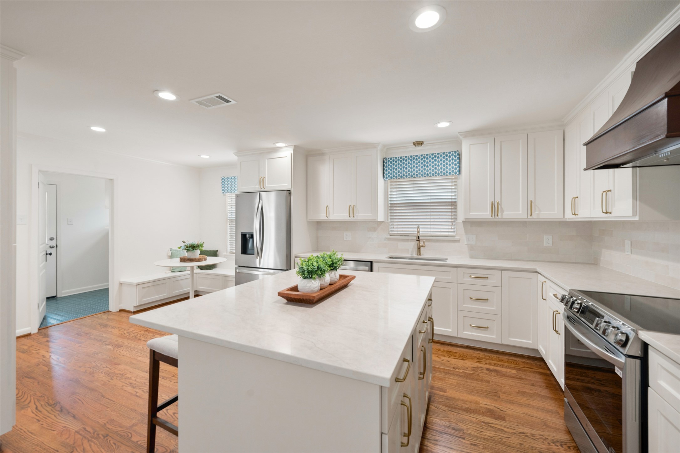 1343 Del Norte Street Property Photo 12
