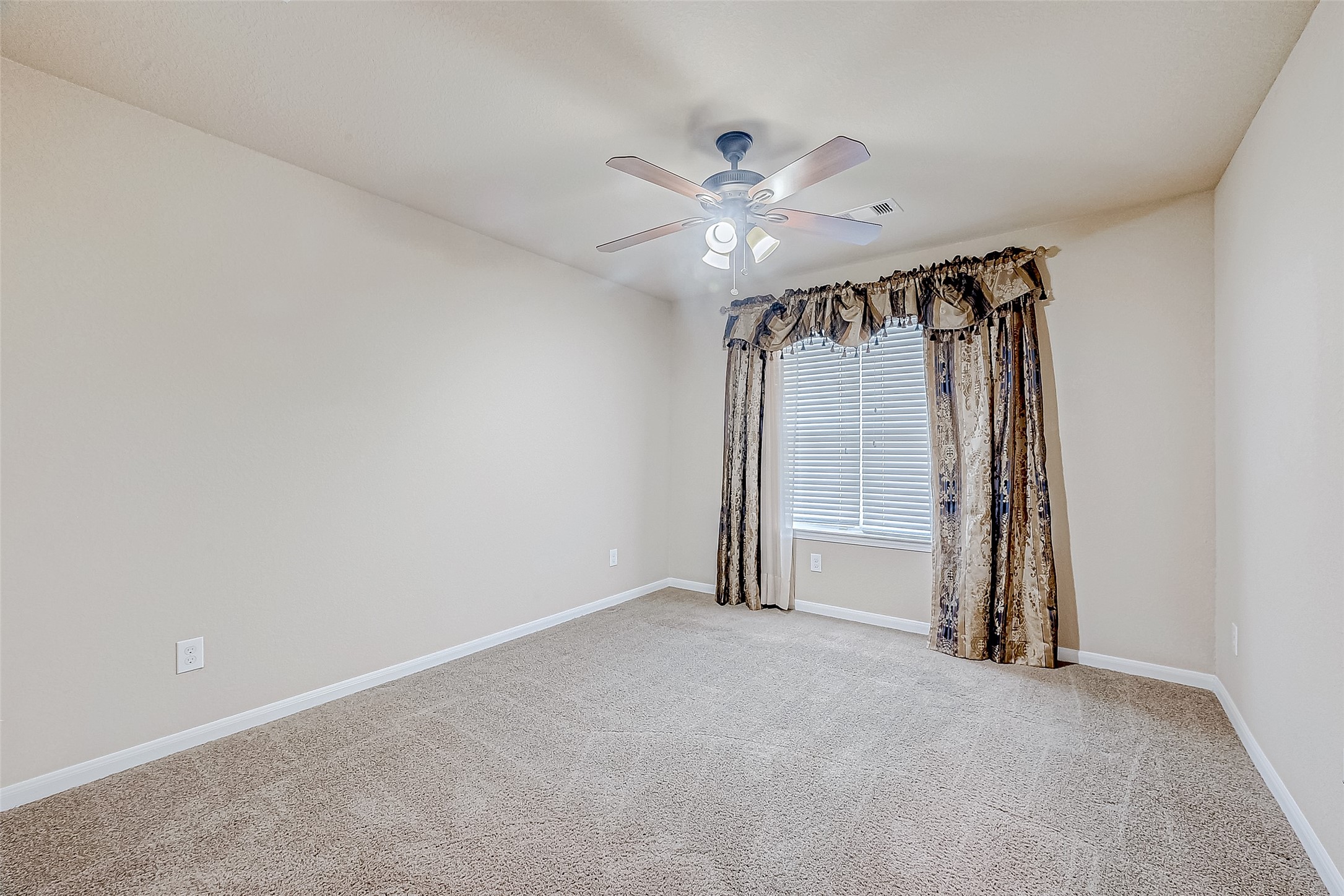 8926 Silent Hills Lane Property Photo 30