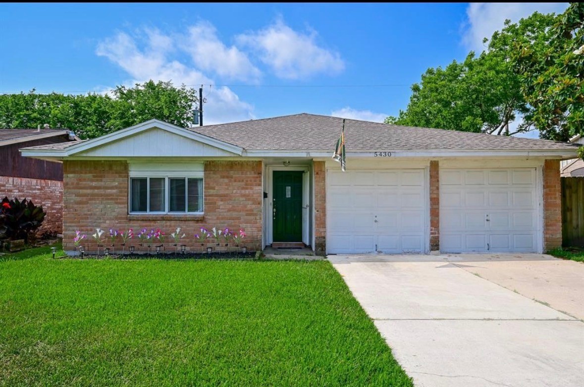 5430 Osprey Drive Property Photo 1