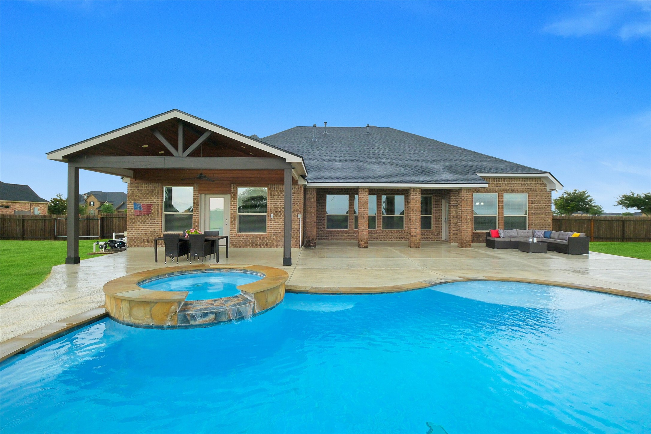 7518 Tejas Lakes Trail Property Photo 1