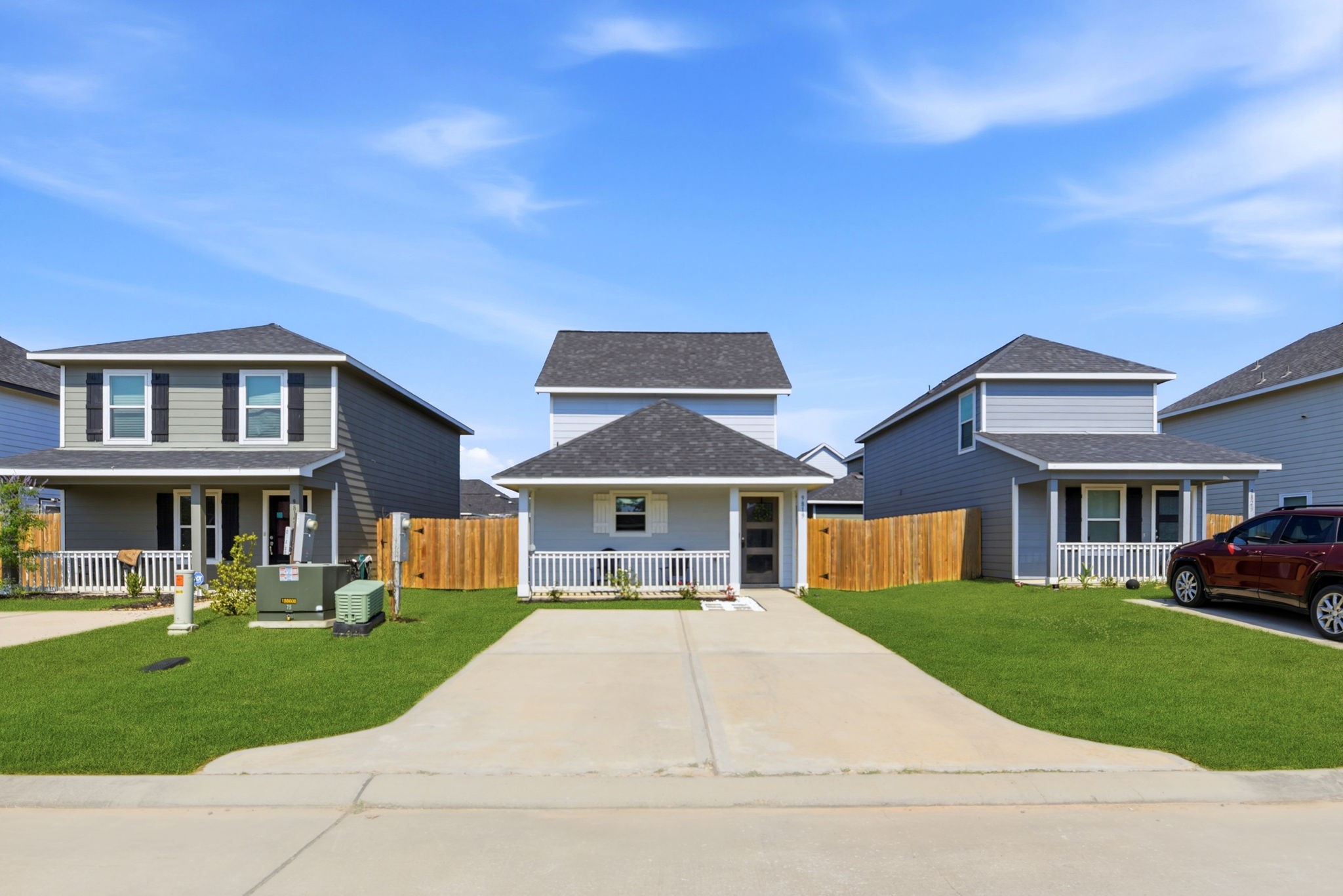 9819 Emerald Stone Way Property Photo 3