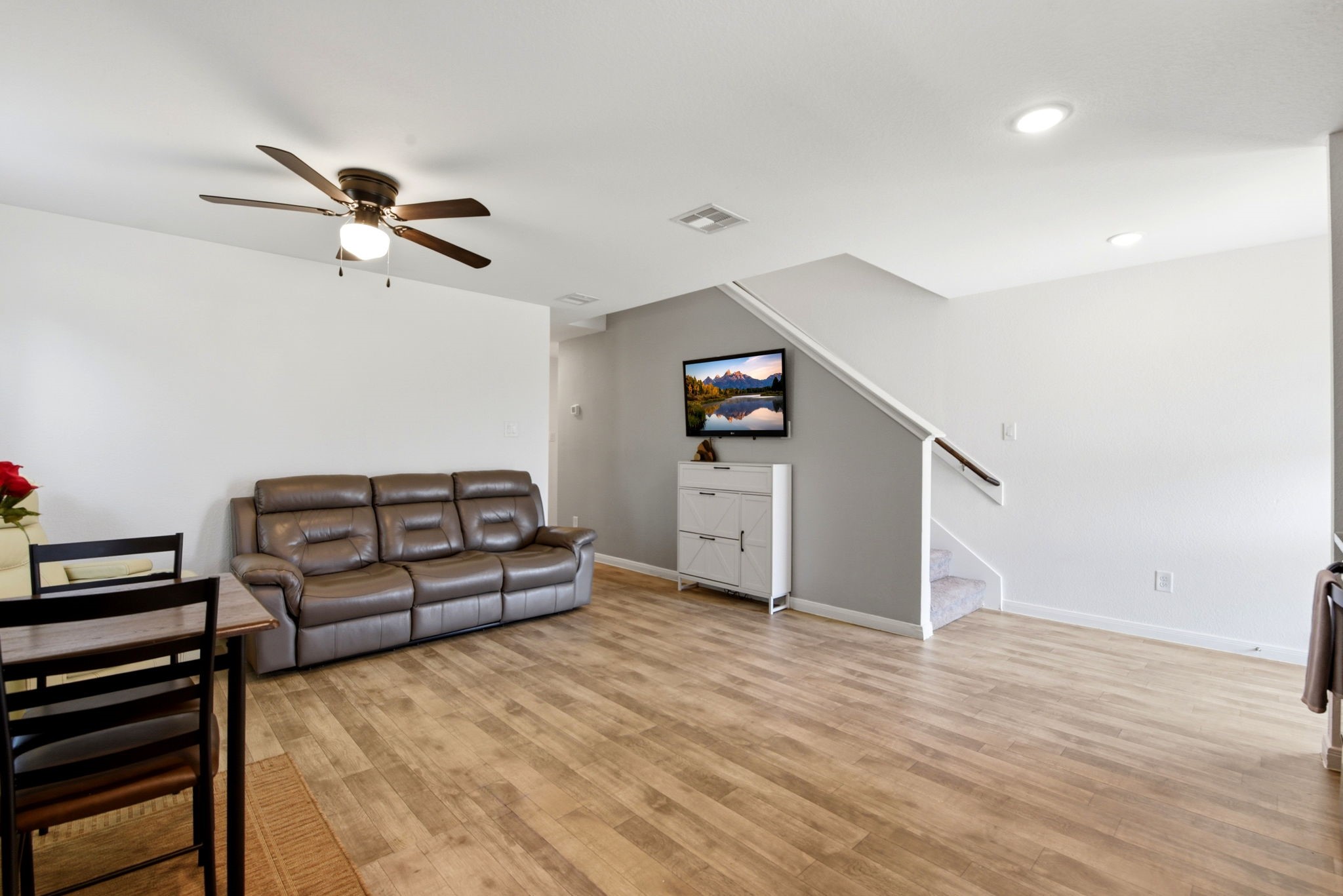 9819 Emerald Stone Way Property Photo 13