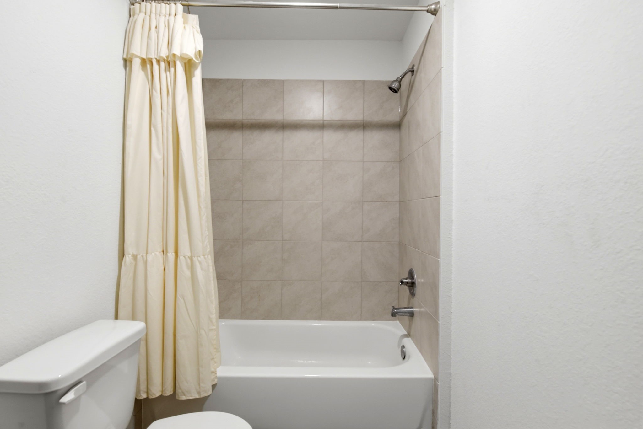 9819 Emerald Stone Way Property Photo 29