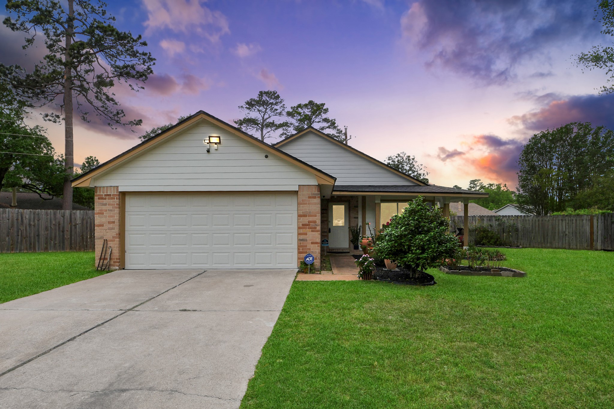 9634 Thistle Trail Drive Property Photo 1