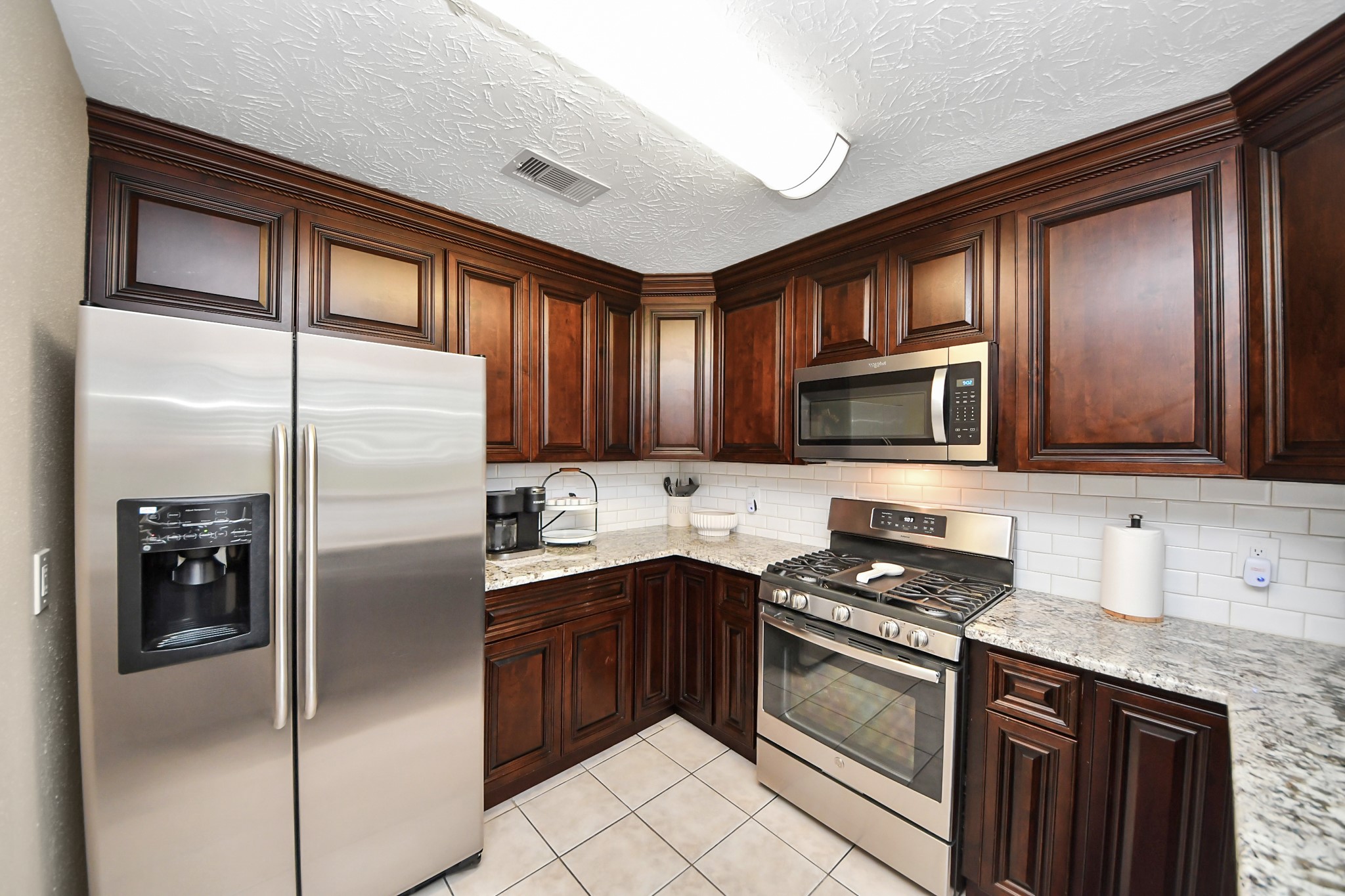 9634 Thistle Trail Drive Property Photo 6