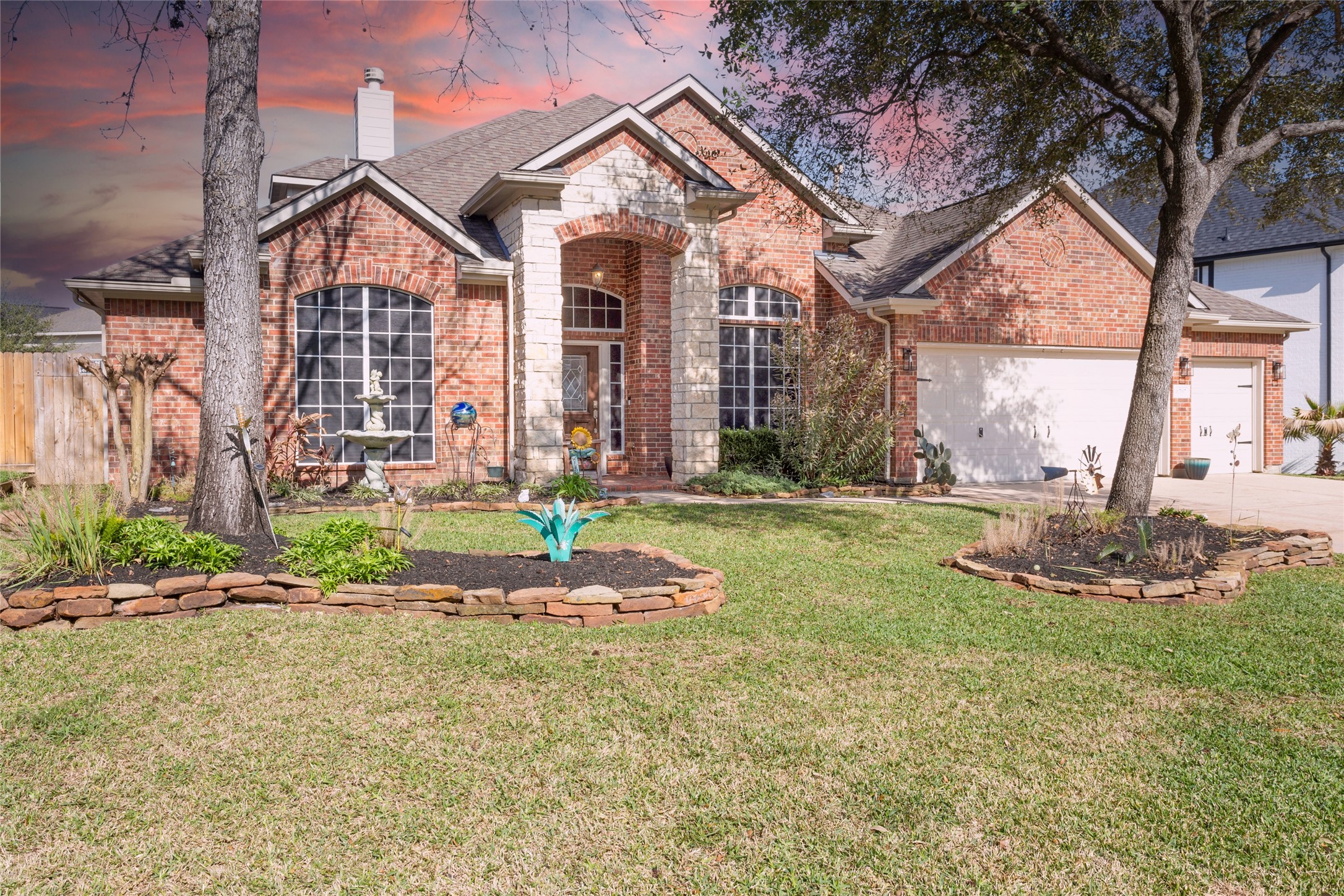 8707 Rolling Rapids Road Property Photo 1
