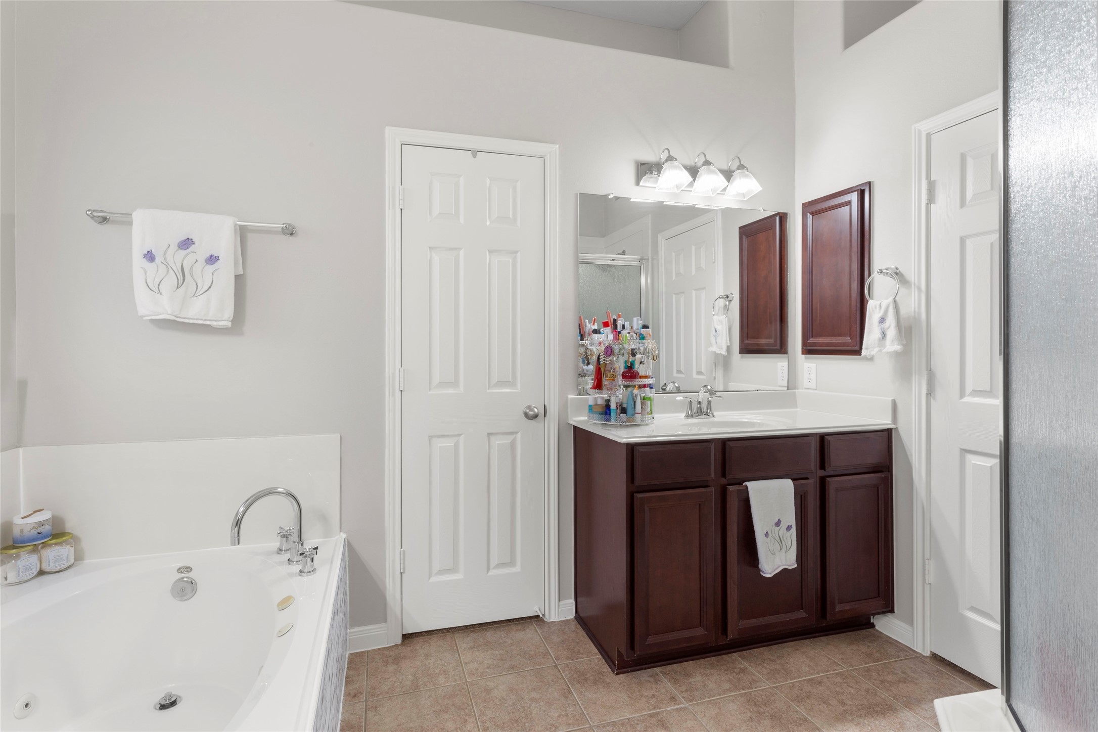 8707 Rolling Rapids Road Property Photo 19