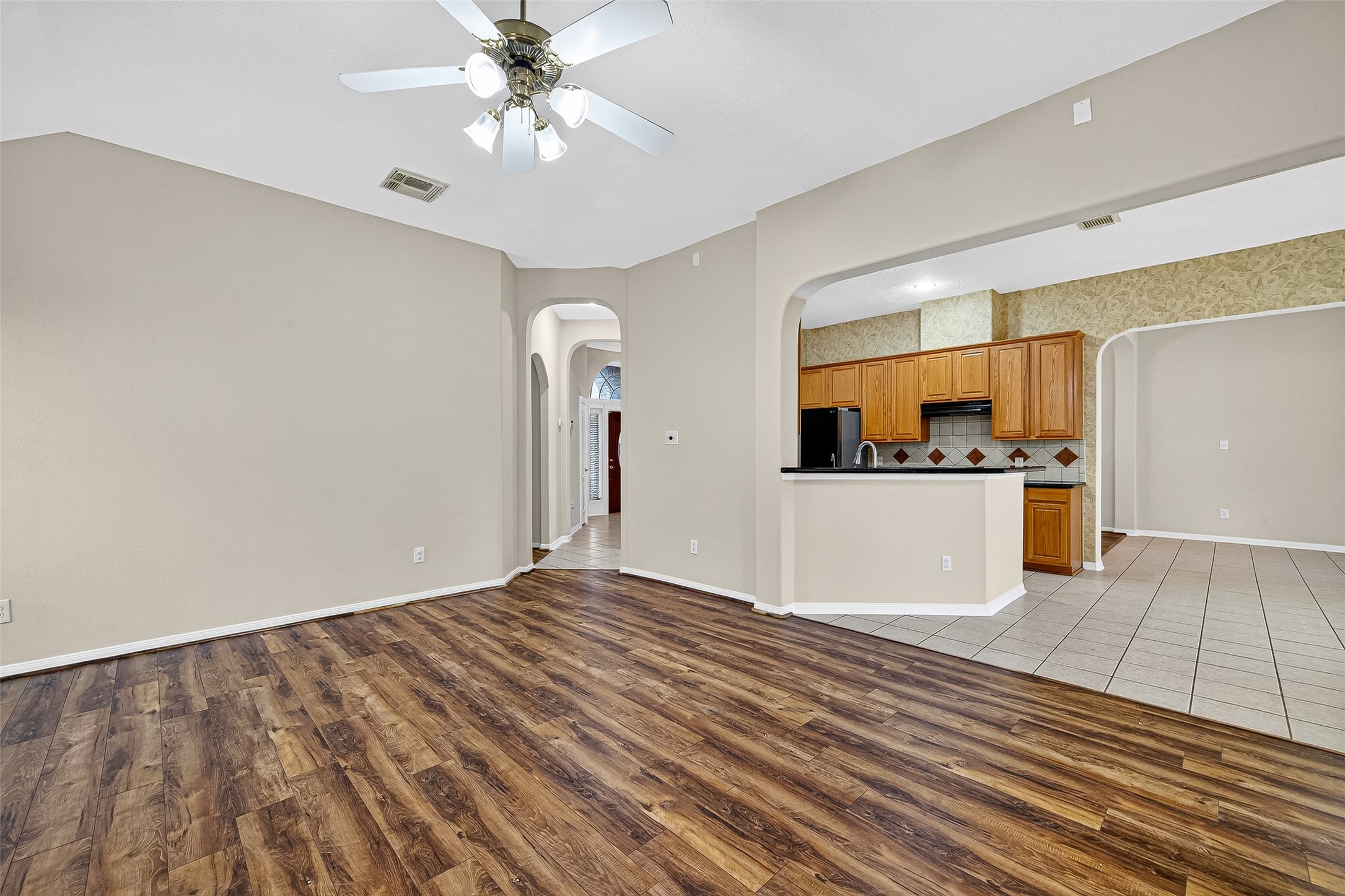 4014 Shoreview Lane Property Photo 5