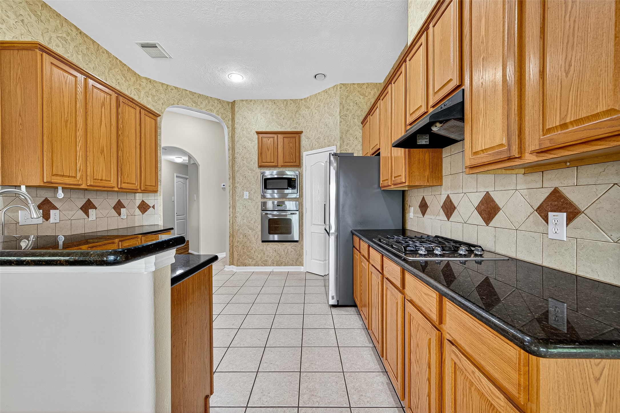 4014 Shoreview Lane Property Photo 9