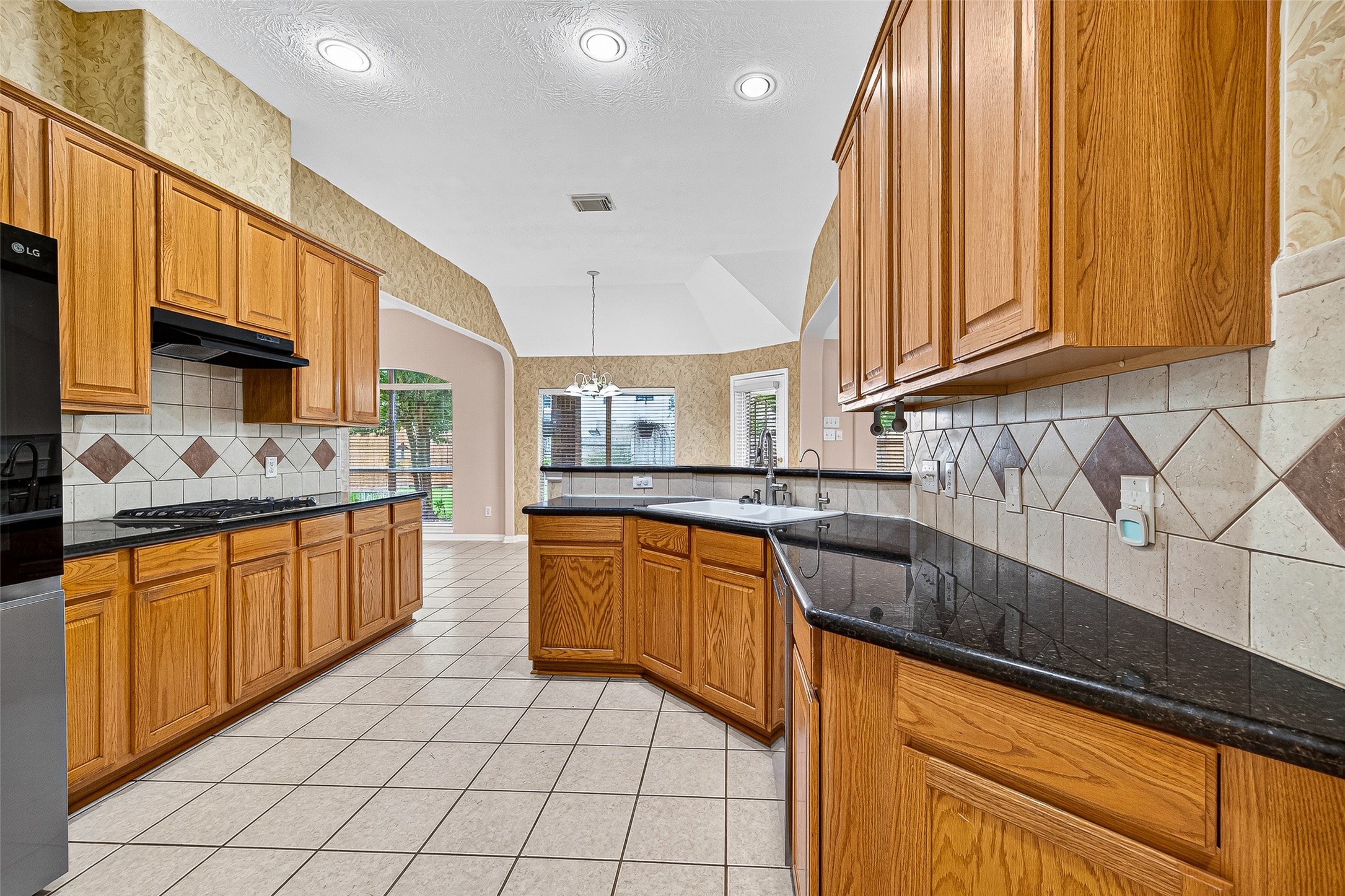 4014 Shoreview Lane Property Photo 10