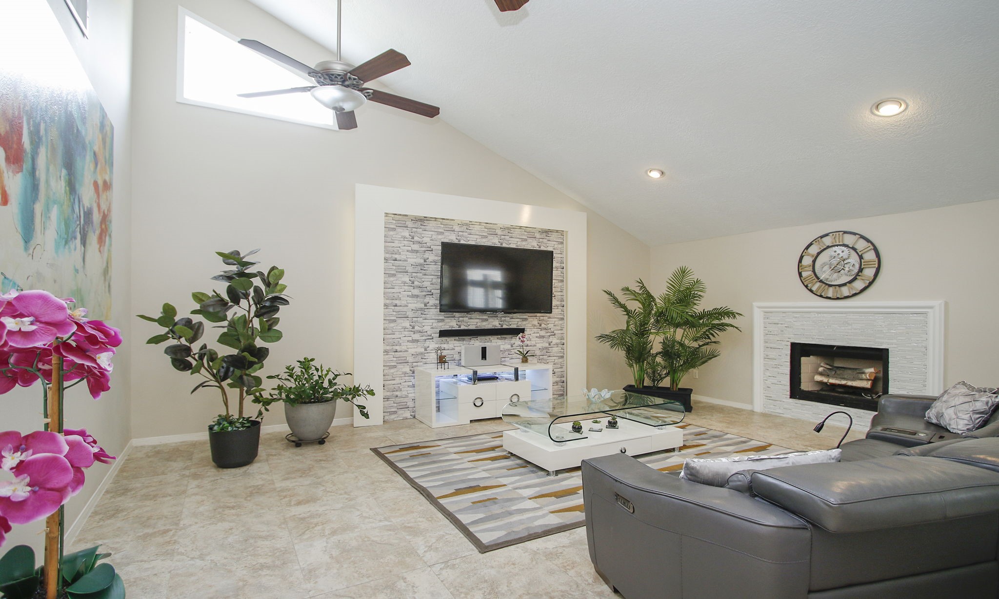 2110 Woodland Park Drive Property Photo 1