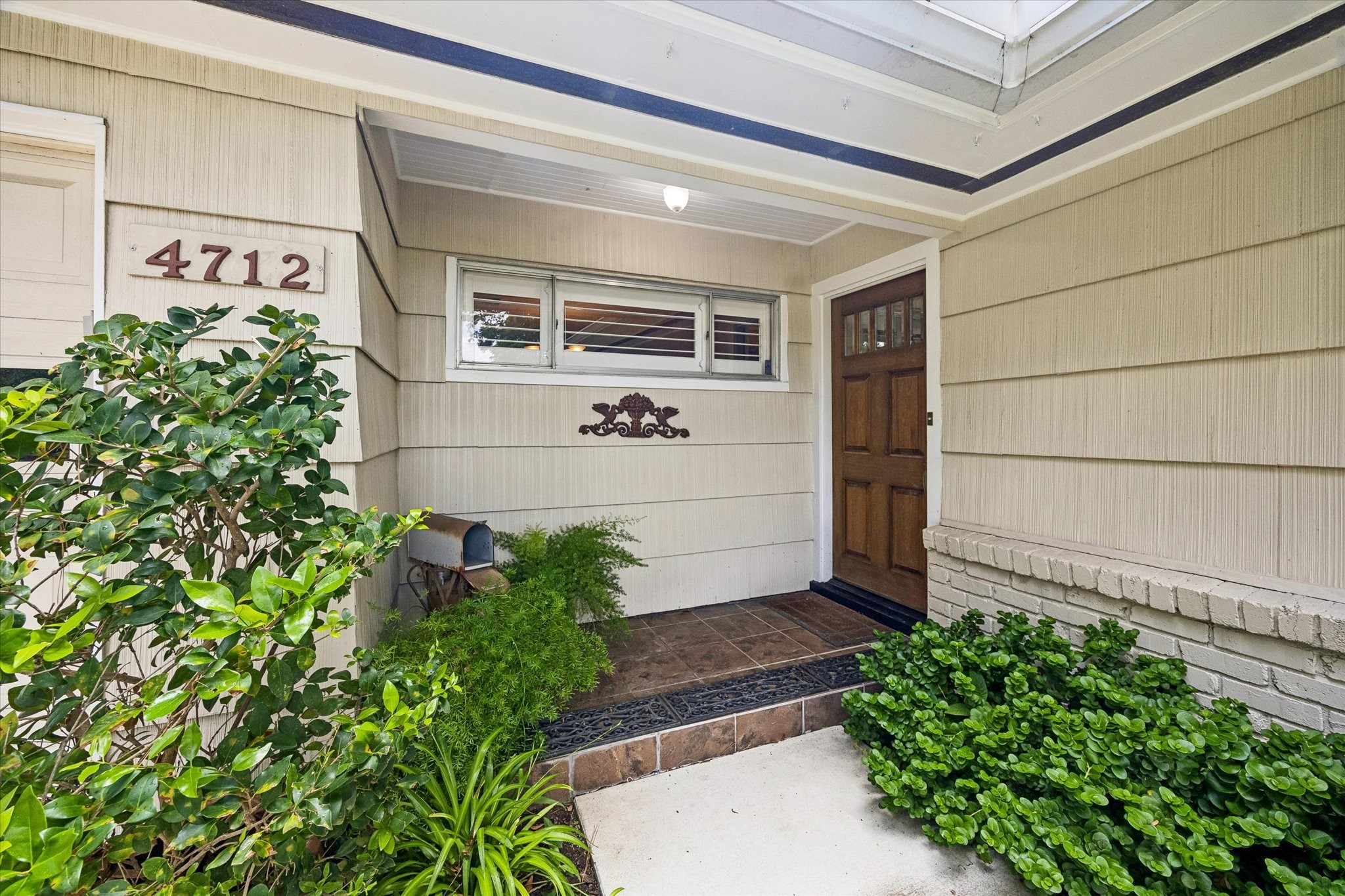4712 Glenmont Street Property Photo 5
