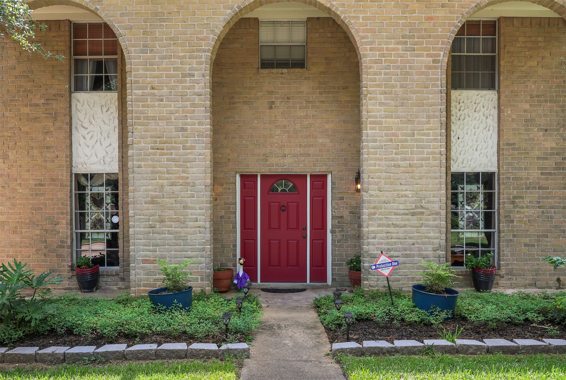 15826 Cavendish Drive Property Photo 4