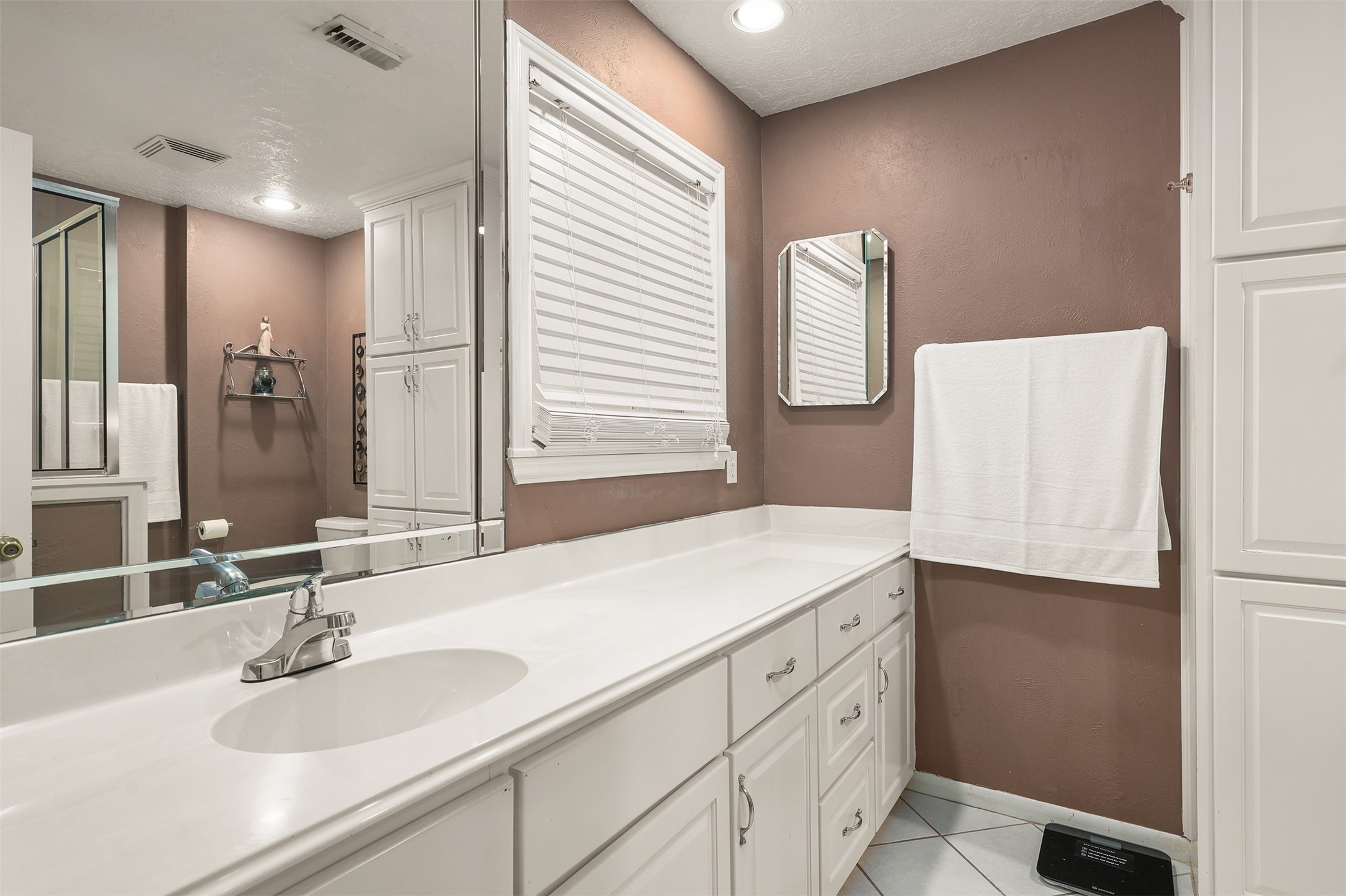 15826 Cavendish Drive Property Photo 28