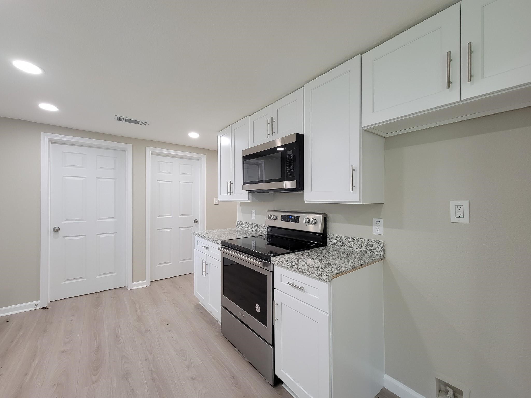 1107 Roosevelt Street Property Photo 4