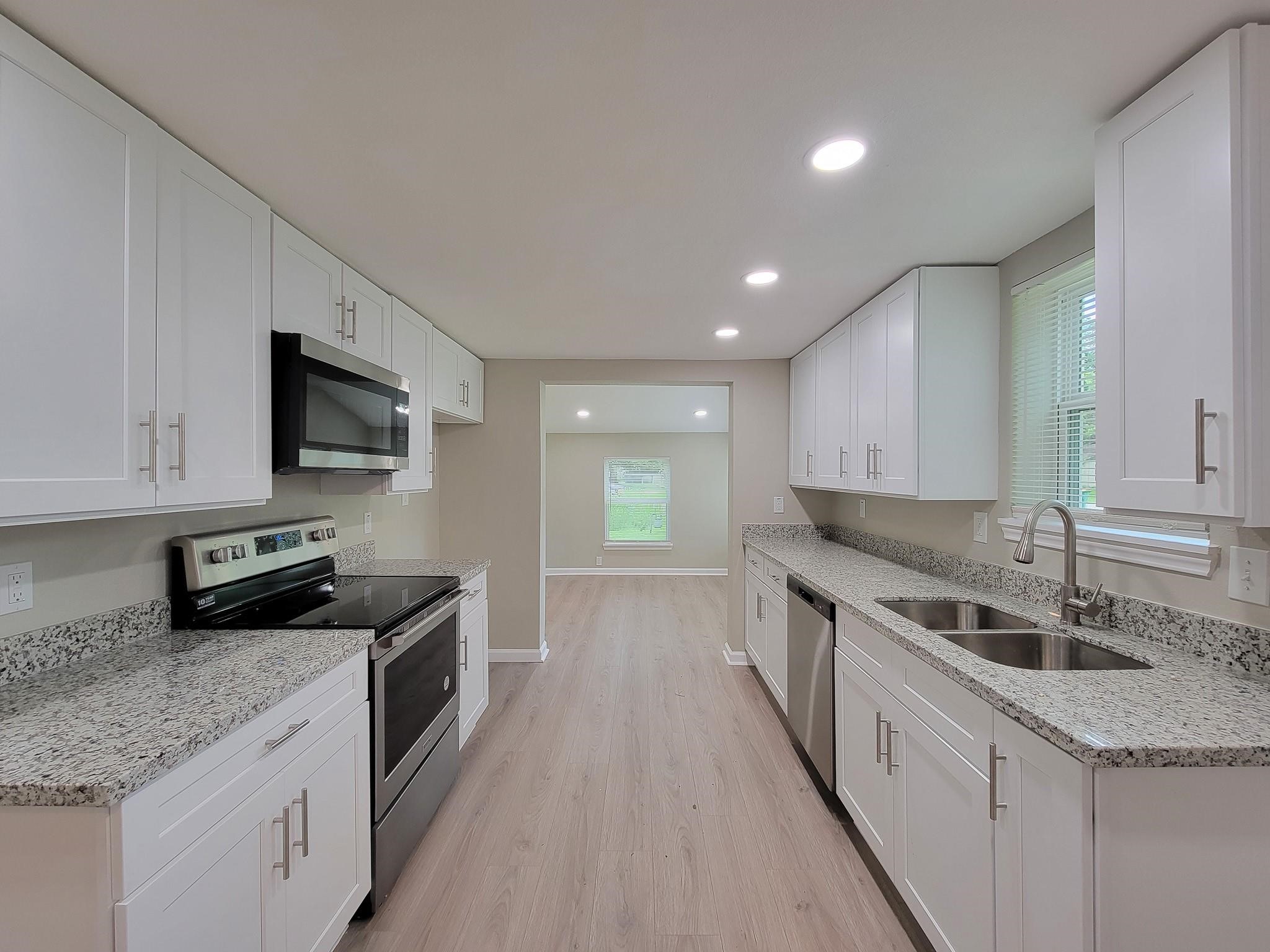 1107 Roosevelt Street Property Photo 5