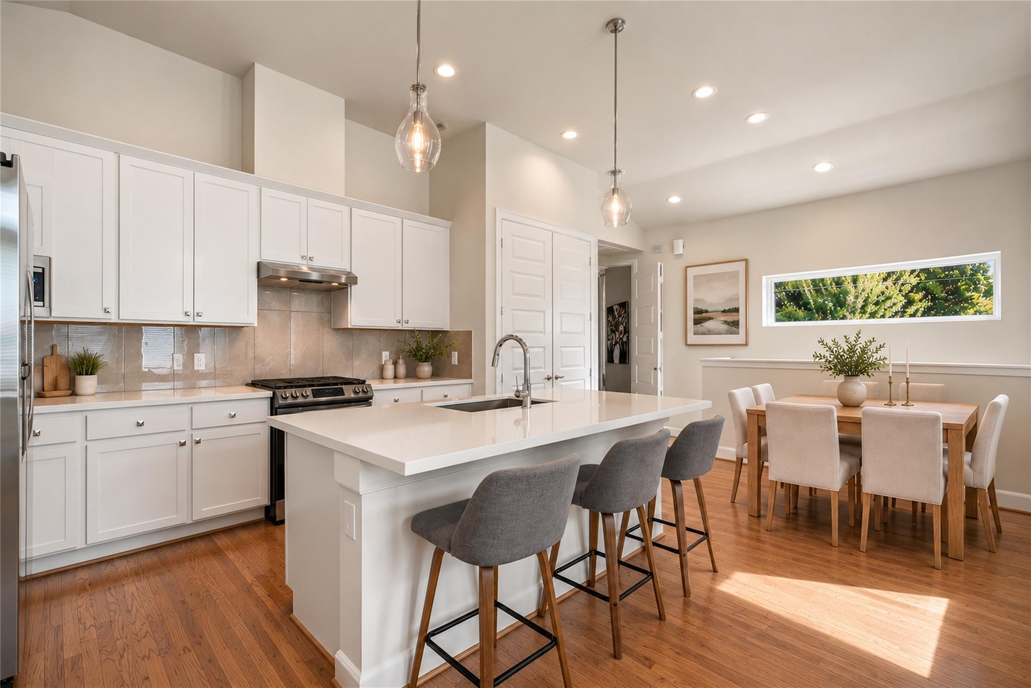 502 W Donovan Street # A, Houston Tx 77091 Property Photo 5