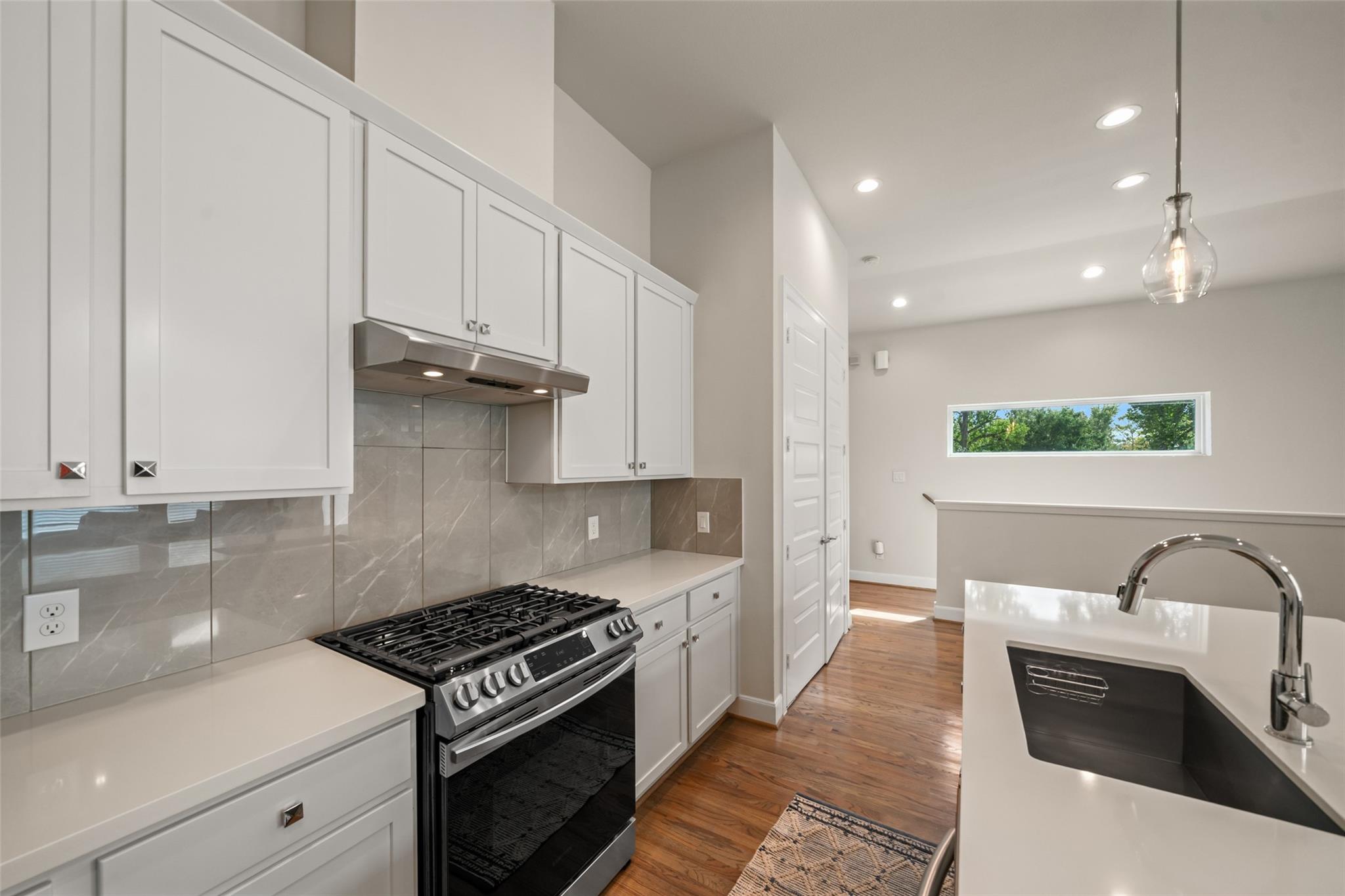 502 W Donovan Street # A, Houston Tx 77091 Property Photo 18