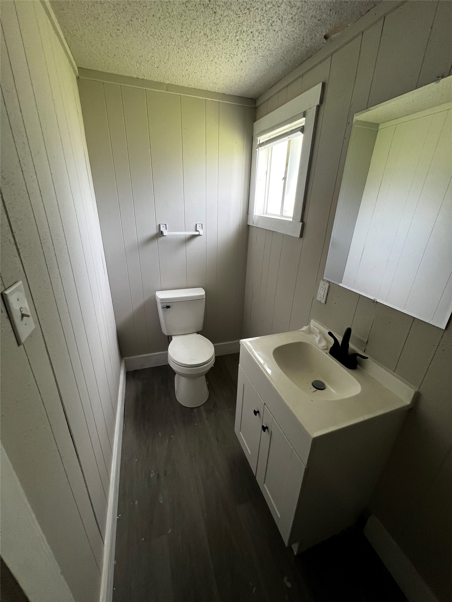 1337 W Procter Street Property Photo 8