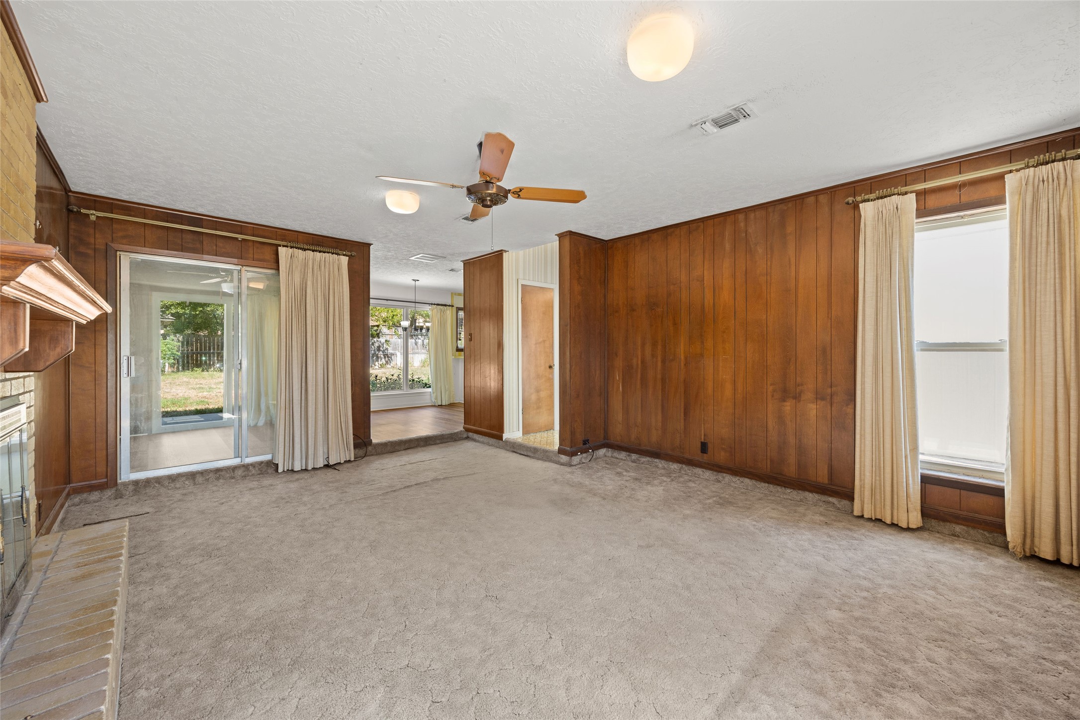 1703 Todd Trail Property Photo 4