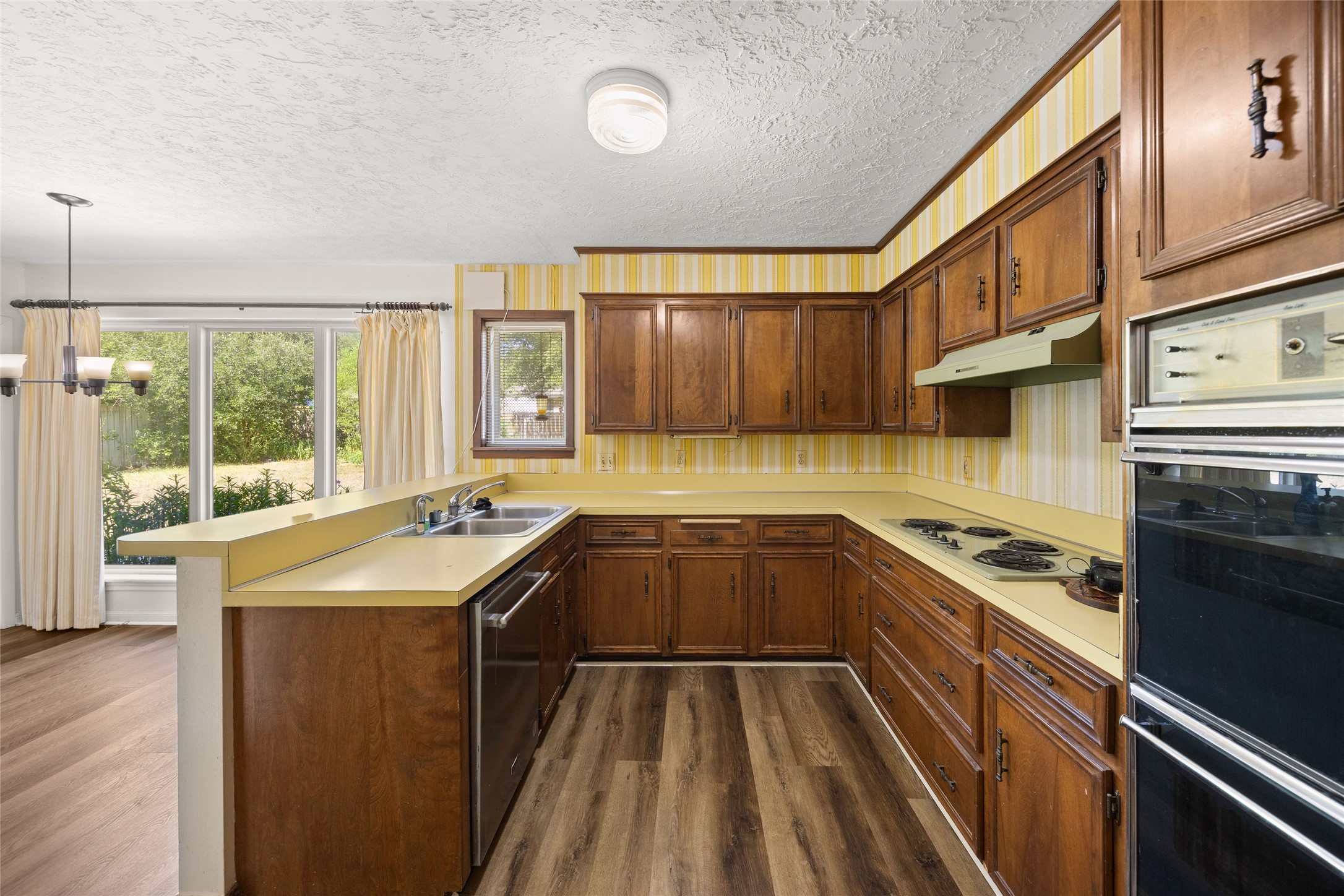 1703 Todd Trail Property Photo 8