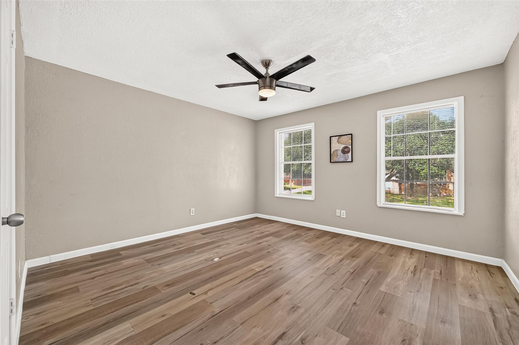 552 Roanoke Drive Property Photo 22