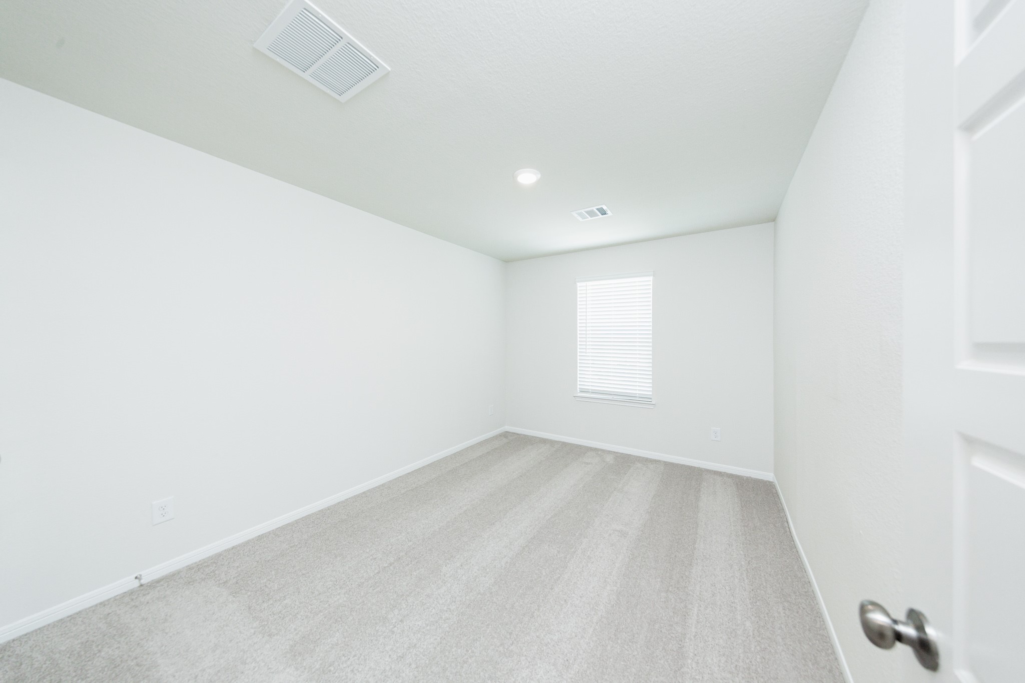 13432 Yellow Perch Drive Property Photo 10