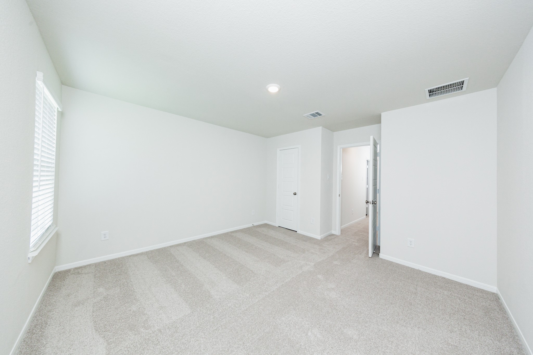 13432 Yellow Perch Drive Property Photo 12