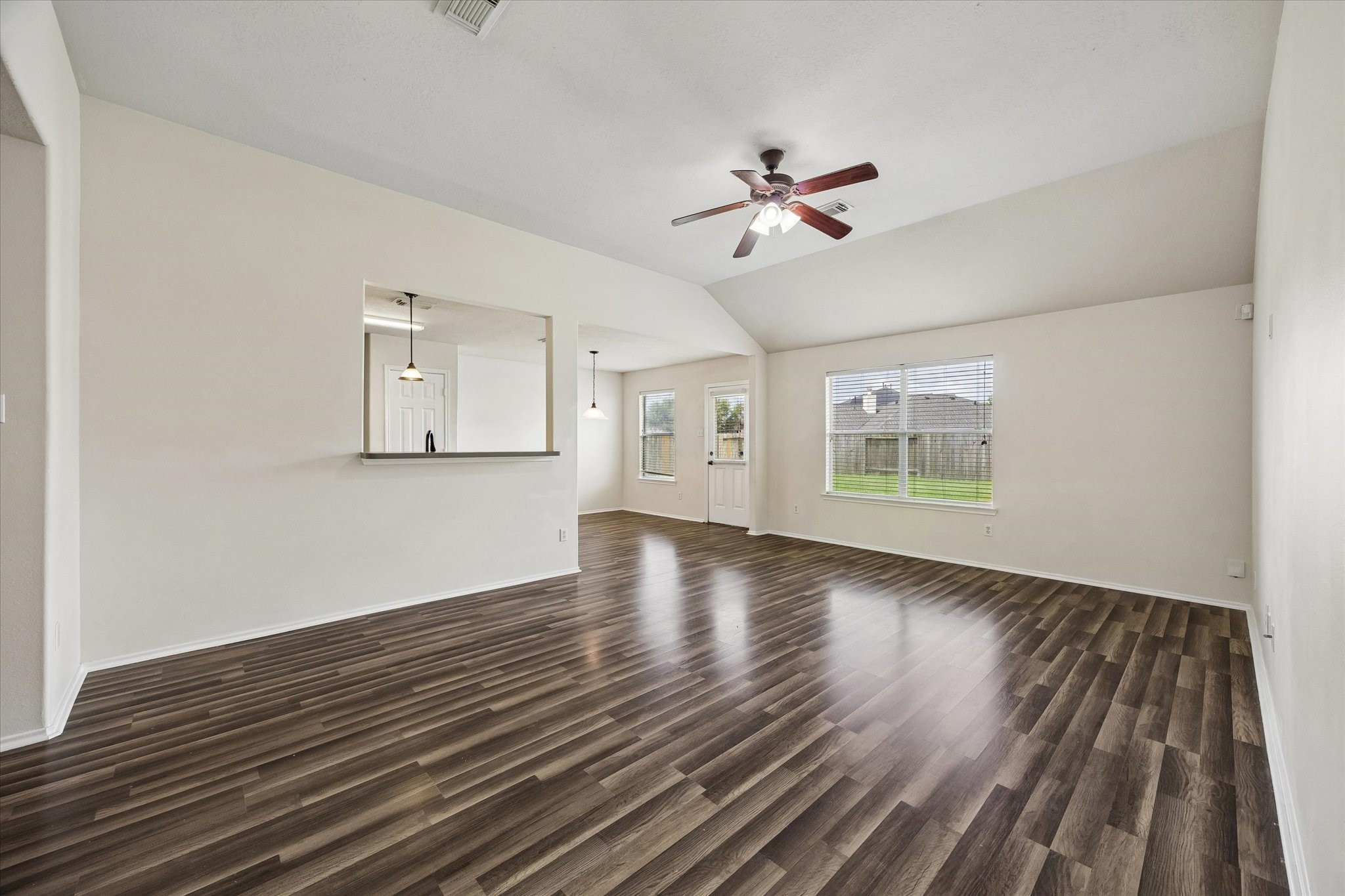 2614 Balsam Ridge Way Property Photo 3