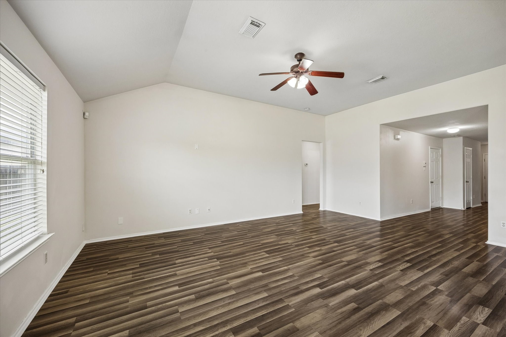 2614 Balsam Ridge Way Property Photo 4