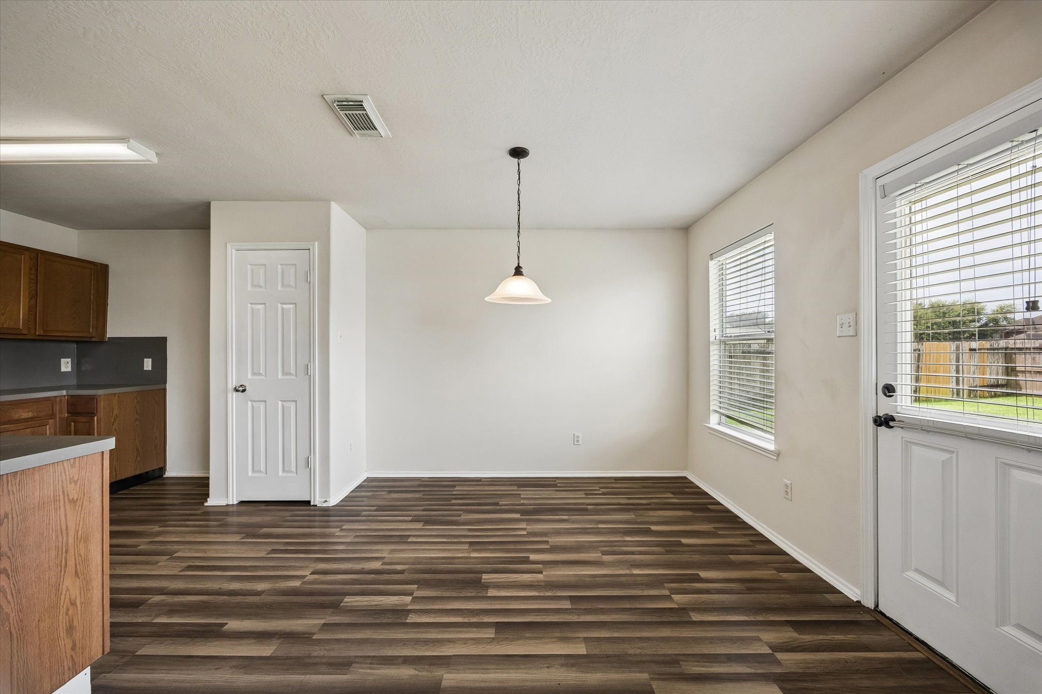 2614 Balsam Ridge Way Property Photo 5
