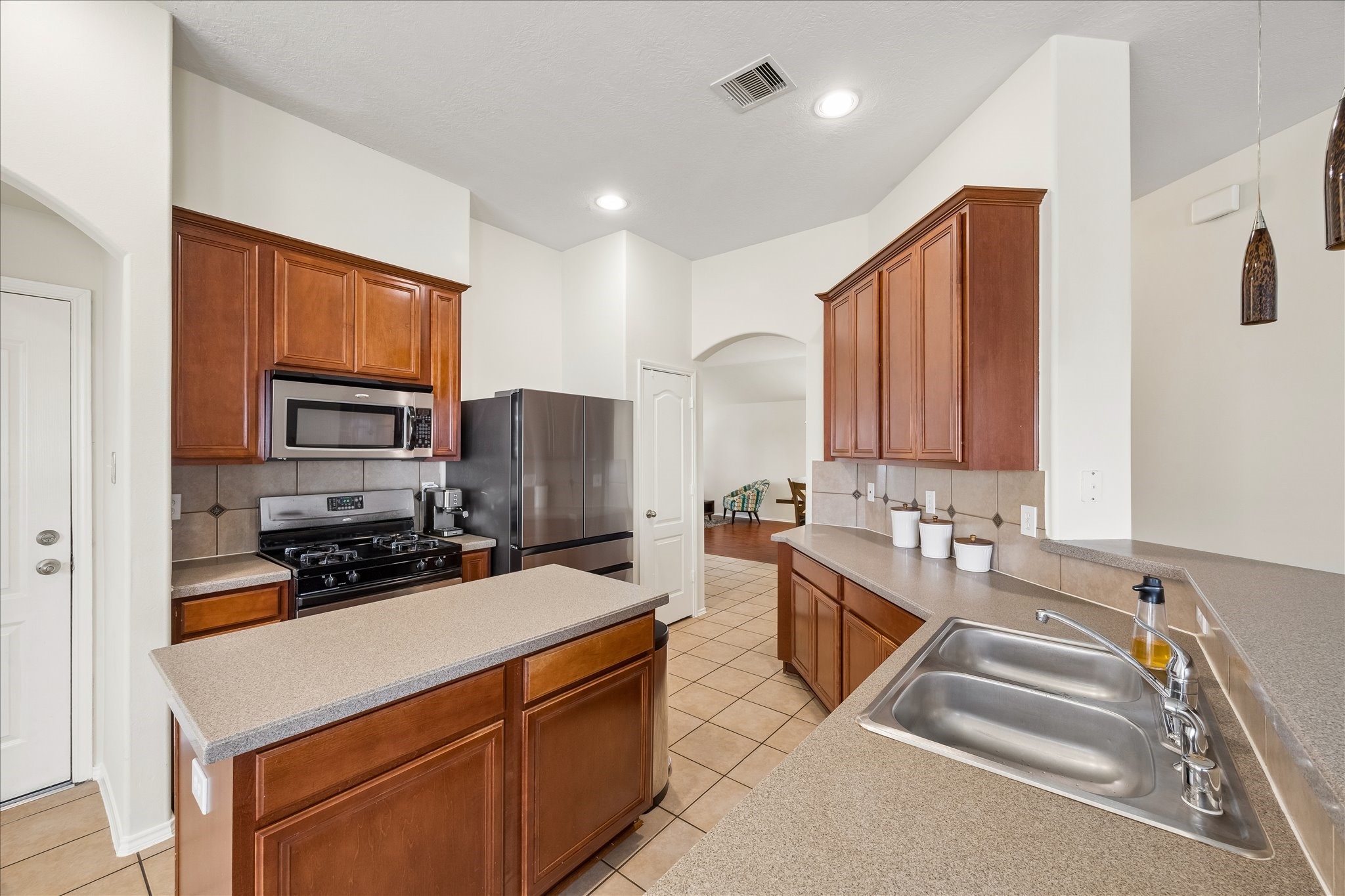 1834 Creegan Park Court Property Photo 3