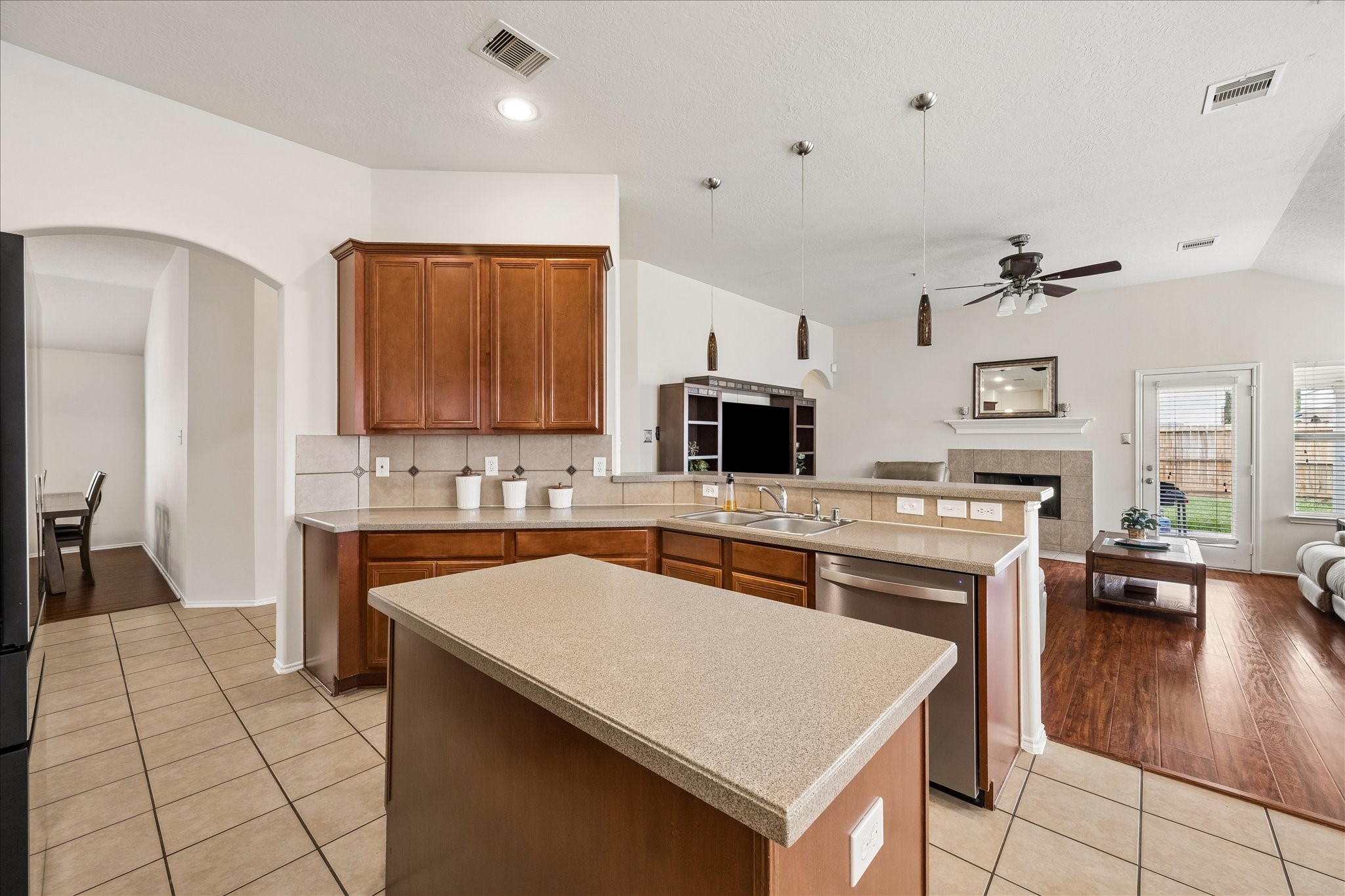 1834 Creegan Park Court Property Photo 4