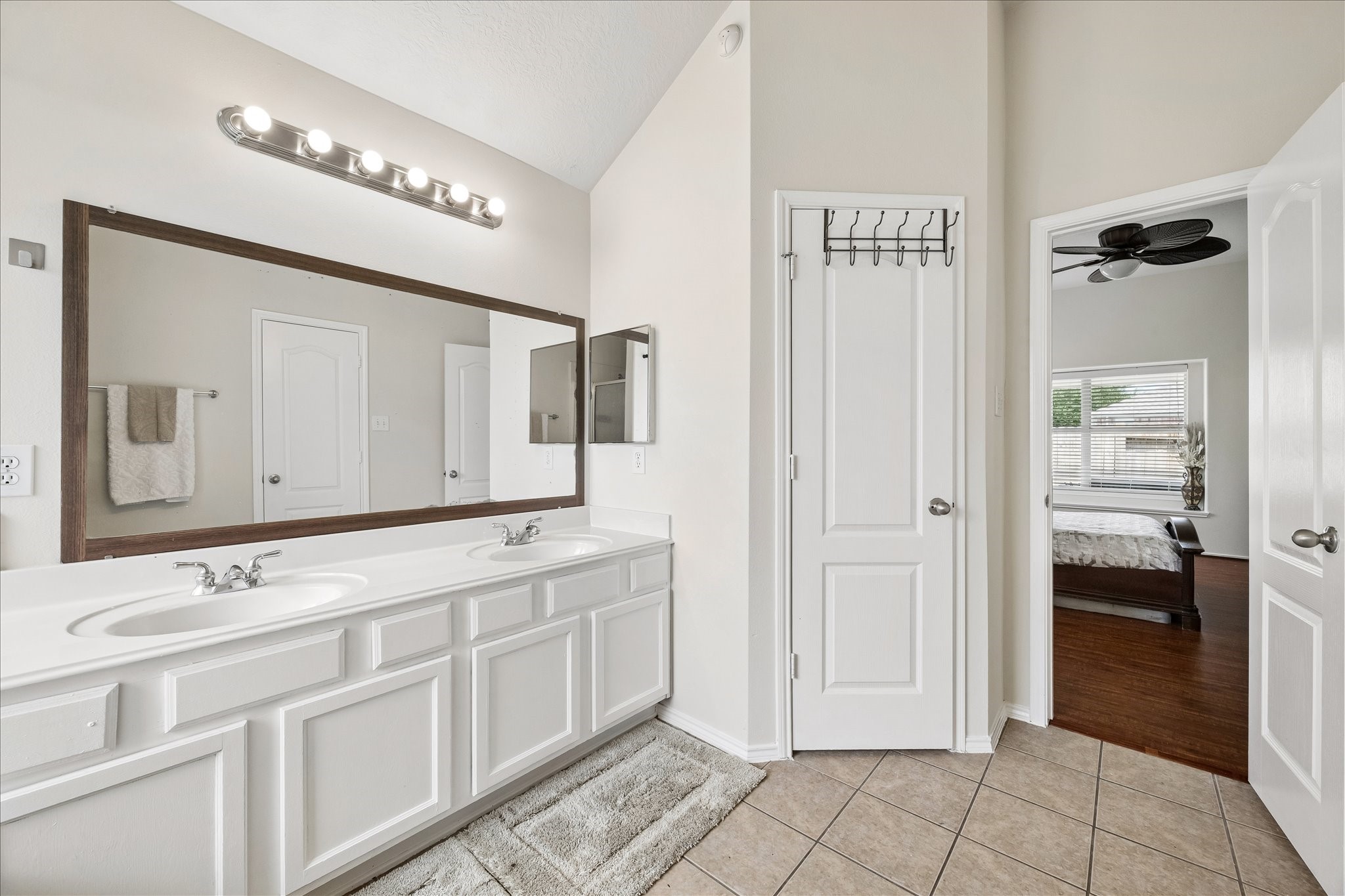 1834 Creegan Park Court Property Photo 21
