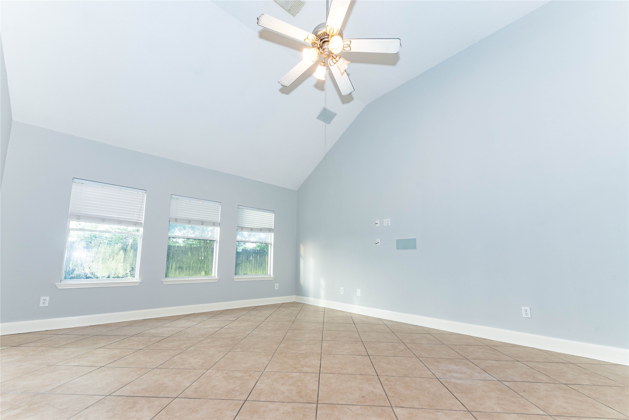 20106 Lakespire Drive Property Photo 13